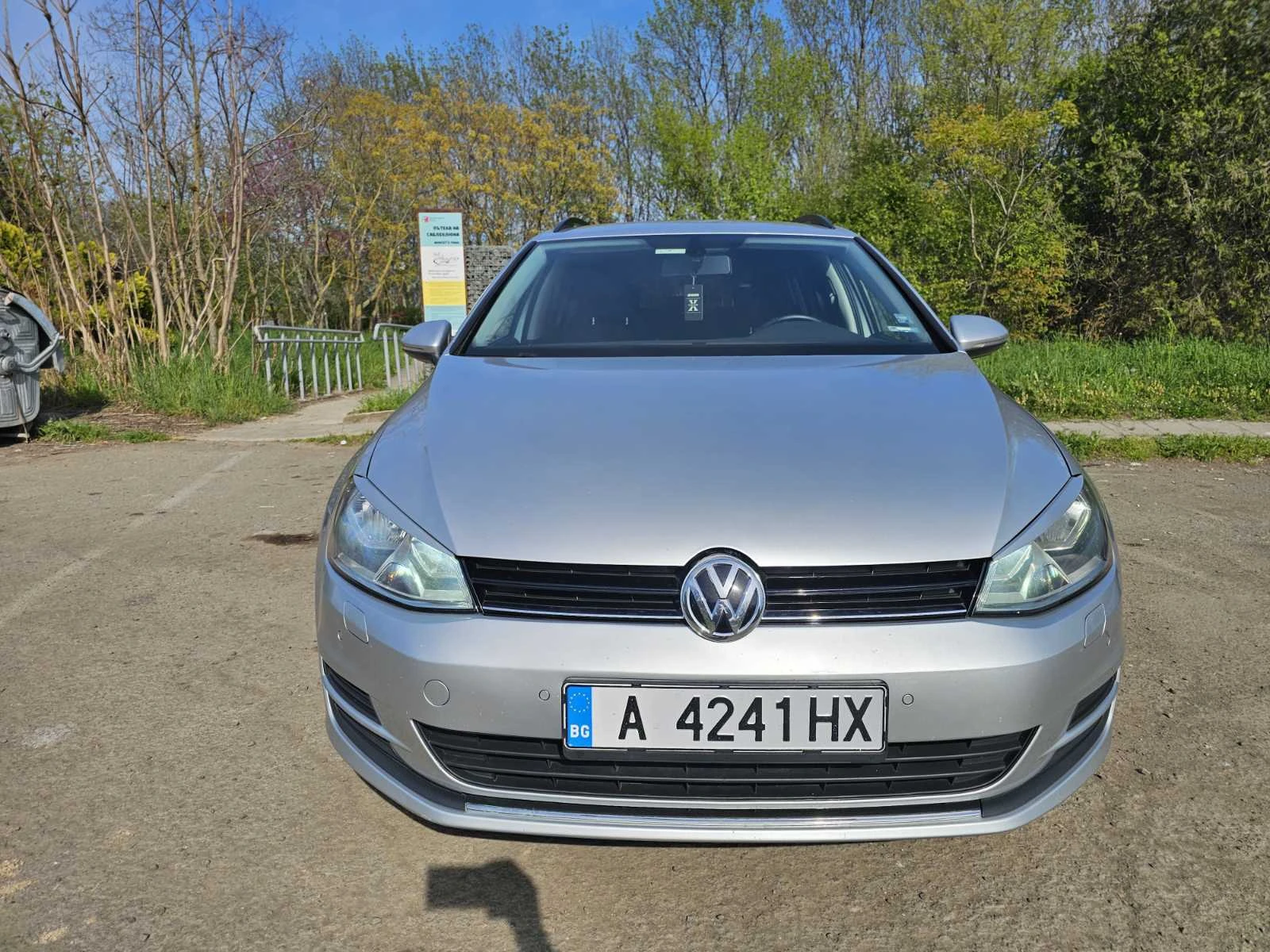 VW Golf 1.6 TDI , снимка 2 - Автомобили и джипове - 54305174