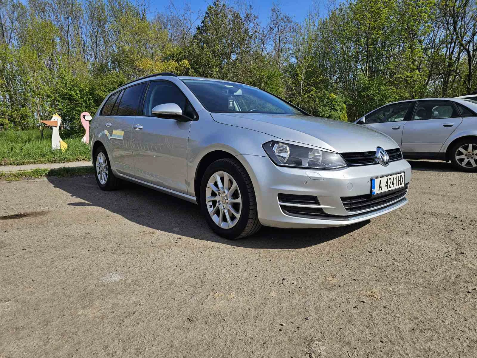 VW Golf 1.6 TDI , снимка 3 - Автомобили и джипове - 54305174
