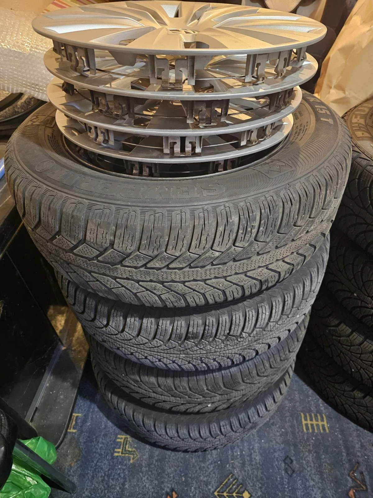 VW Golf 1.6 TDI , снимка 16 - Автомобили и джипове - 54305174