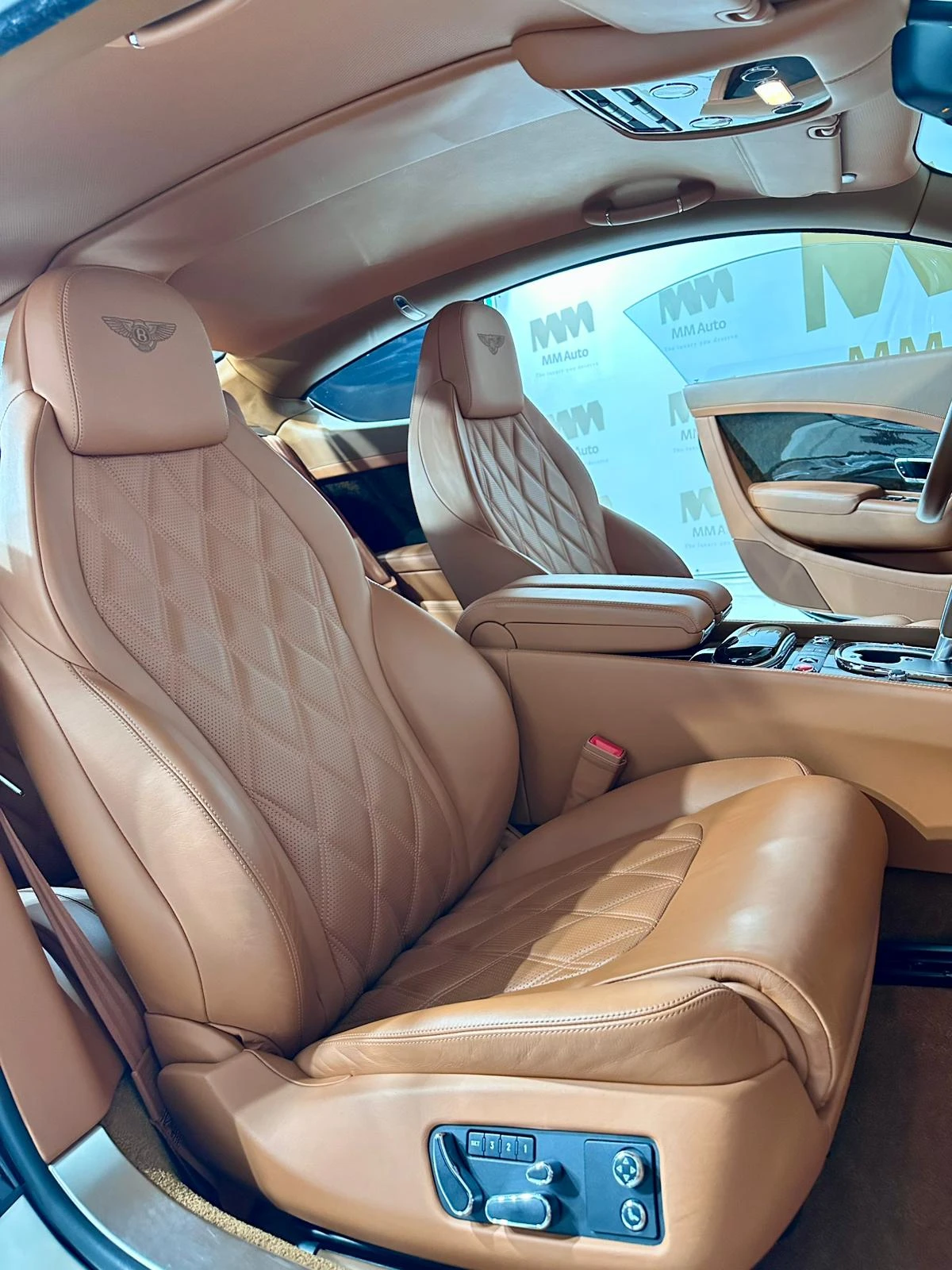 Bentley Continental gt W12* Ventilation* Camera* , снимка 10 - Автомобили и джипове - 54606225