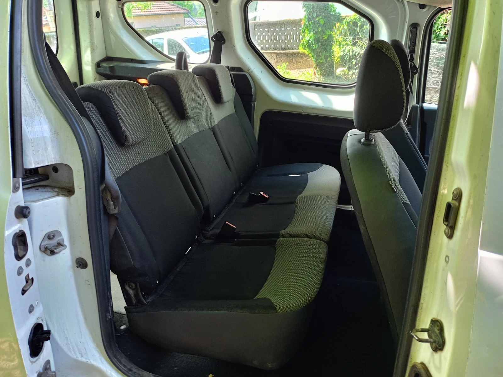 Dacia Dokker 1.5 DCi, снимка 5 - Автомобили и джипове - 55555812
