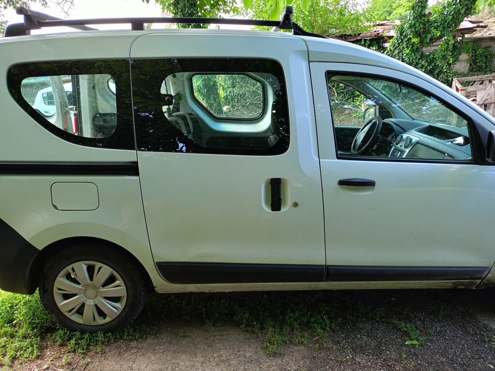 Dacia Dokker 1.5 DCi, снимка 3 - Автомобили и джипове - 54626617