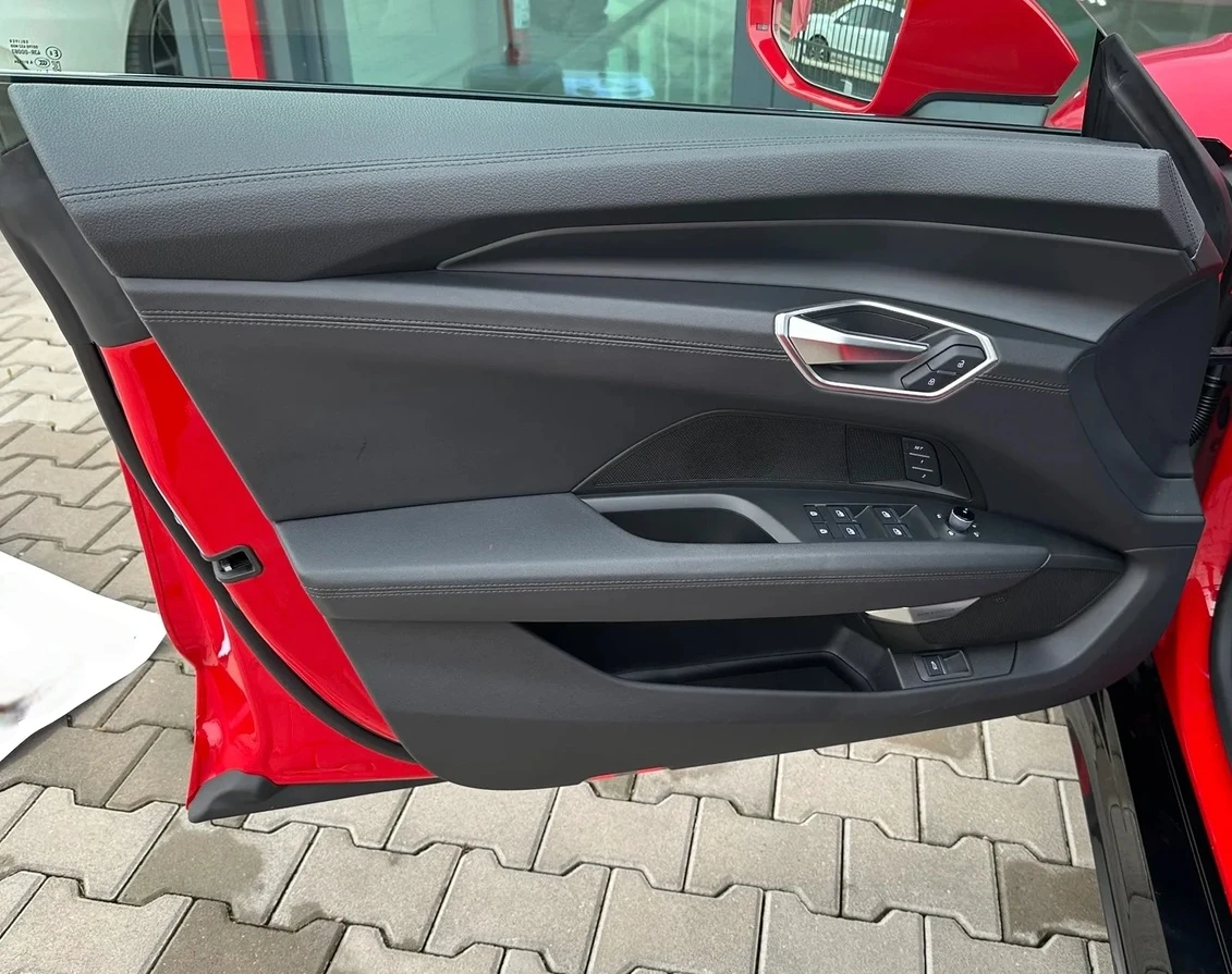 Audi E-Tron GT, снимка 6 - Автомобили и джипове - 55070861