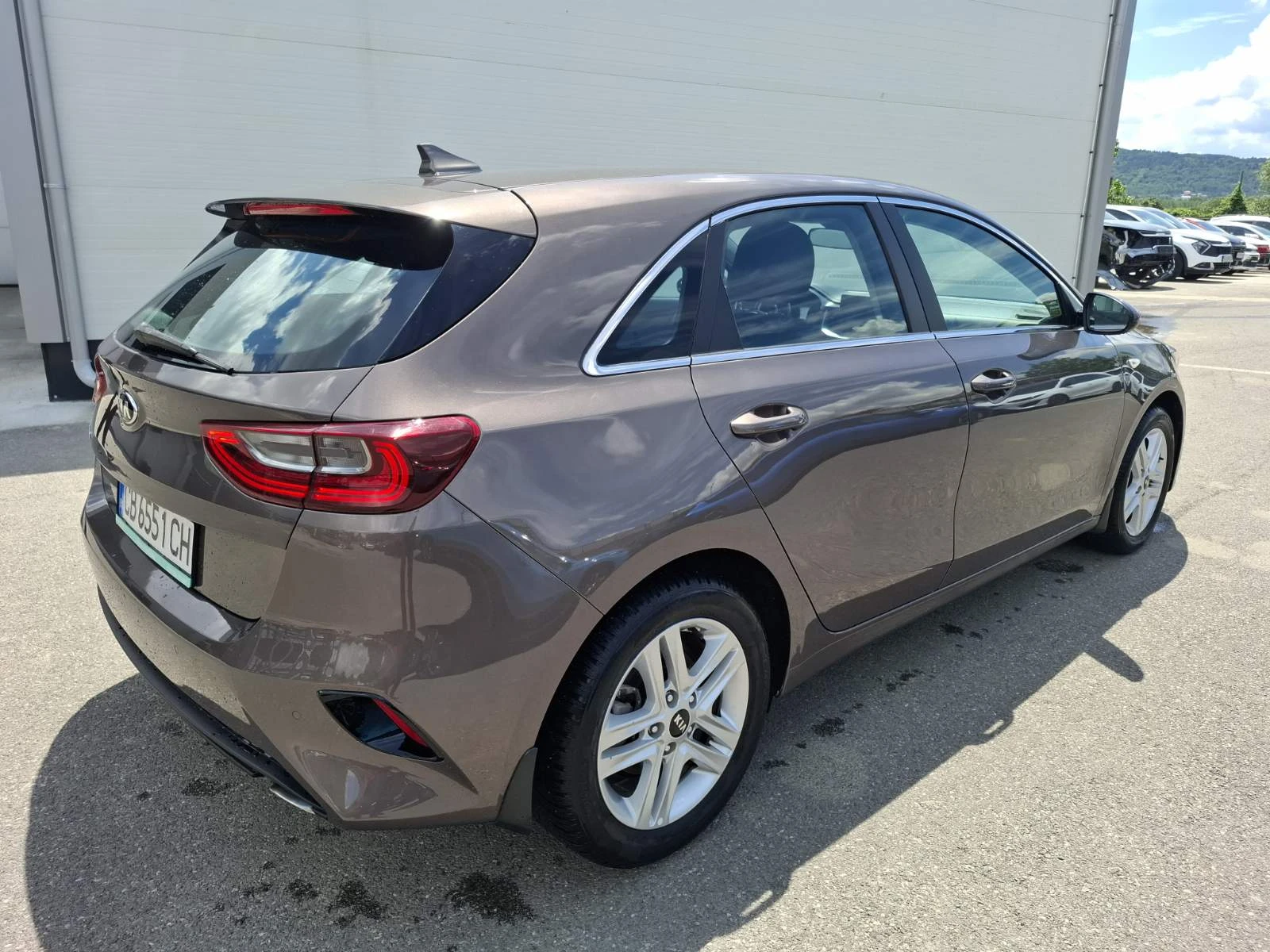 Kia Ceed 1.0 Гаранция, снимка 4 - Автомобили и джипове - 55217704