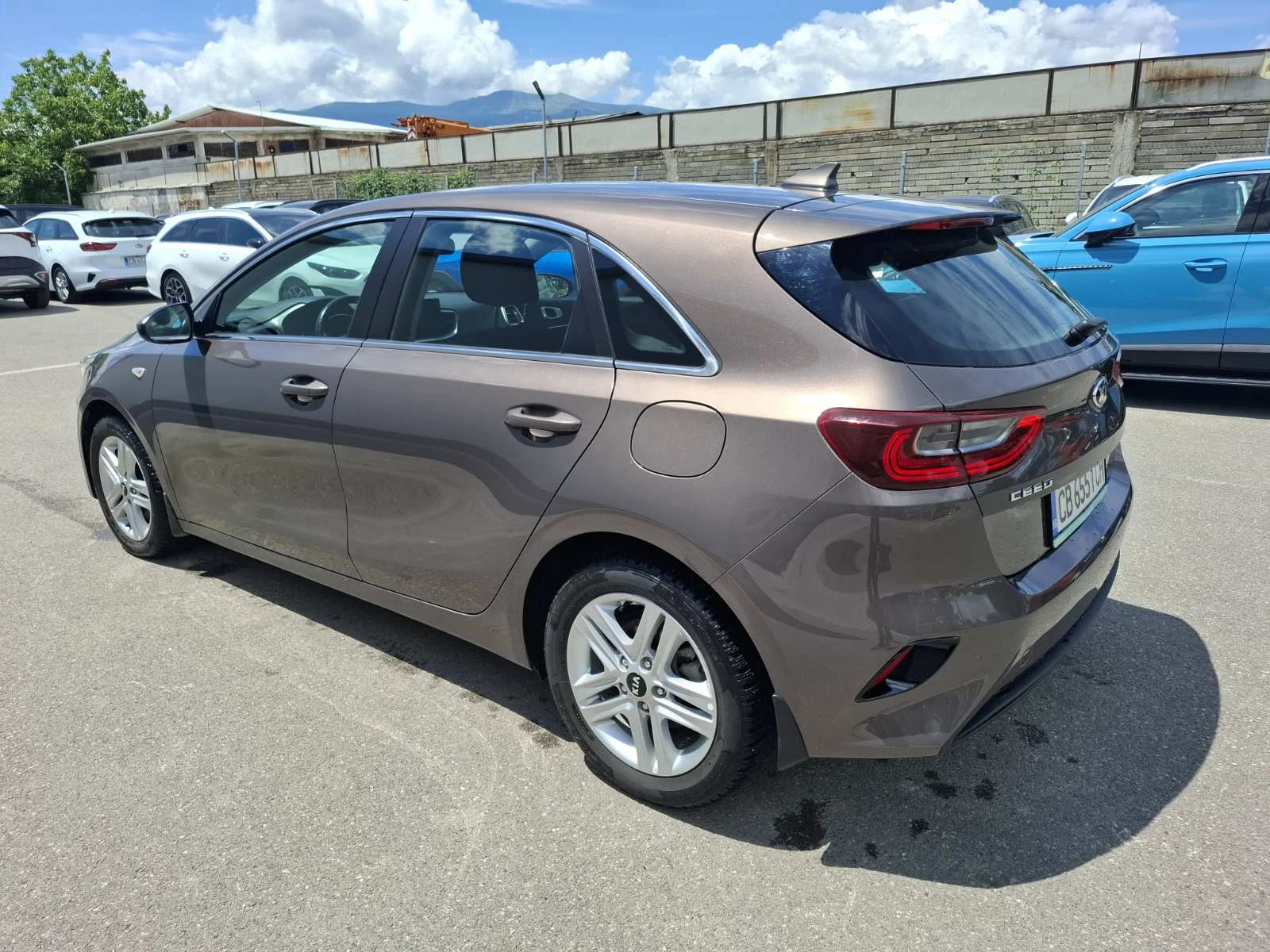 Kia Ceed 1.0 Гаранция, снимка 6 - Автомобили и джипове - 55217704