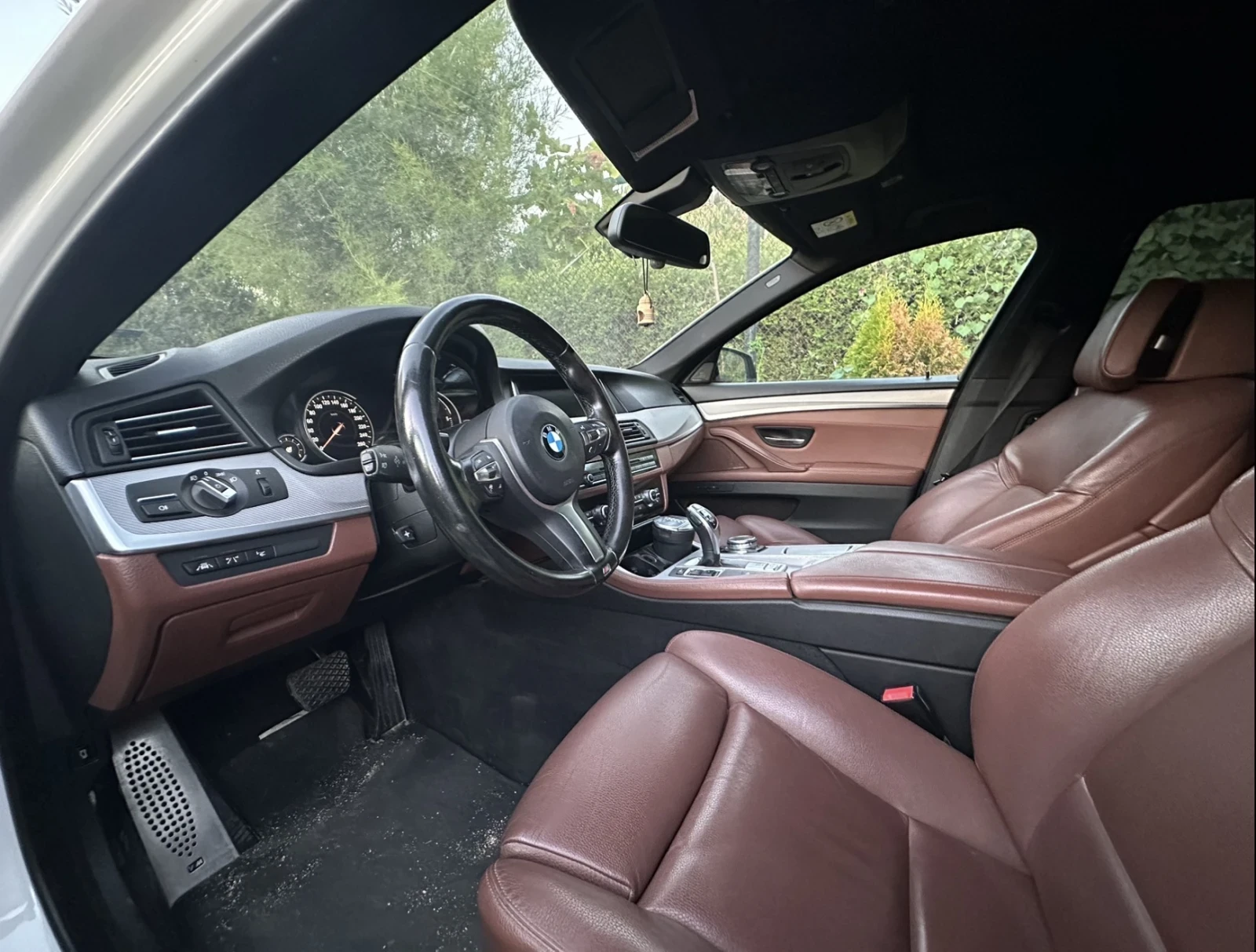 BMW 550 M550D XDrive Msport, снимка 11 - Автомобили и джипове - 55287302
