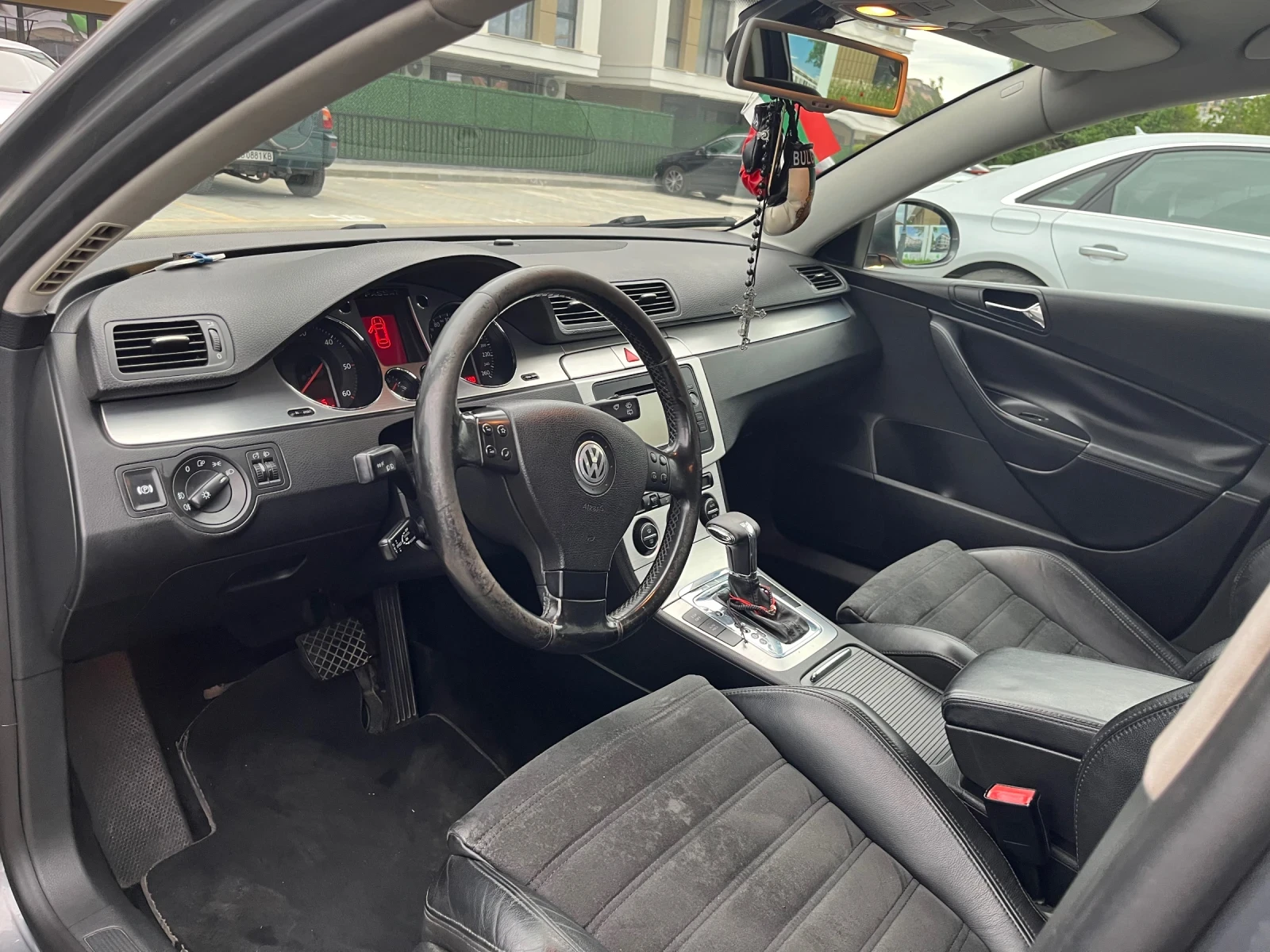 VW Passat, снимка 11 - Автомобили и джипове - 55457185