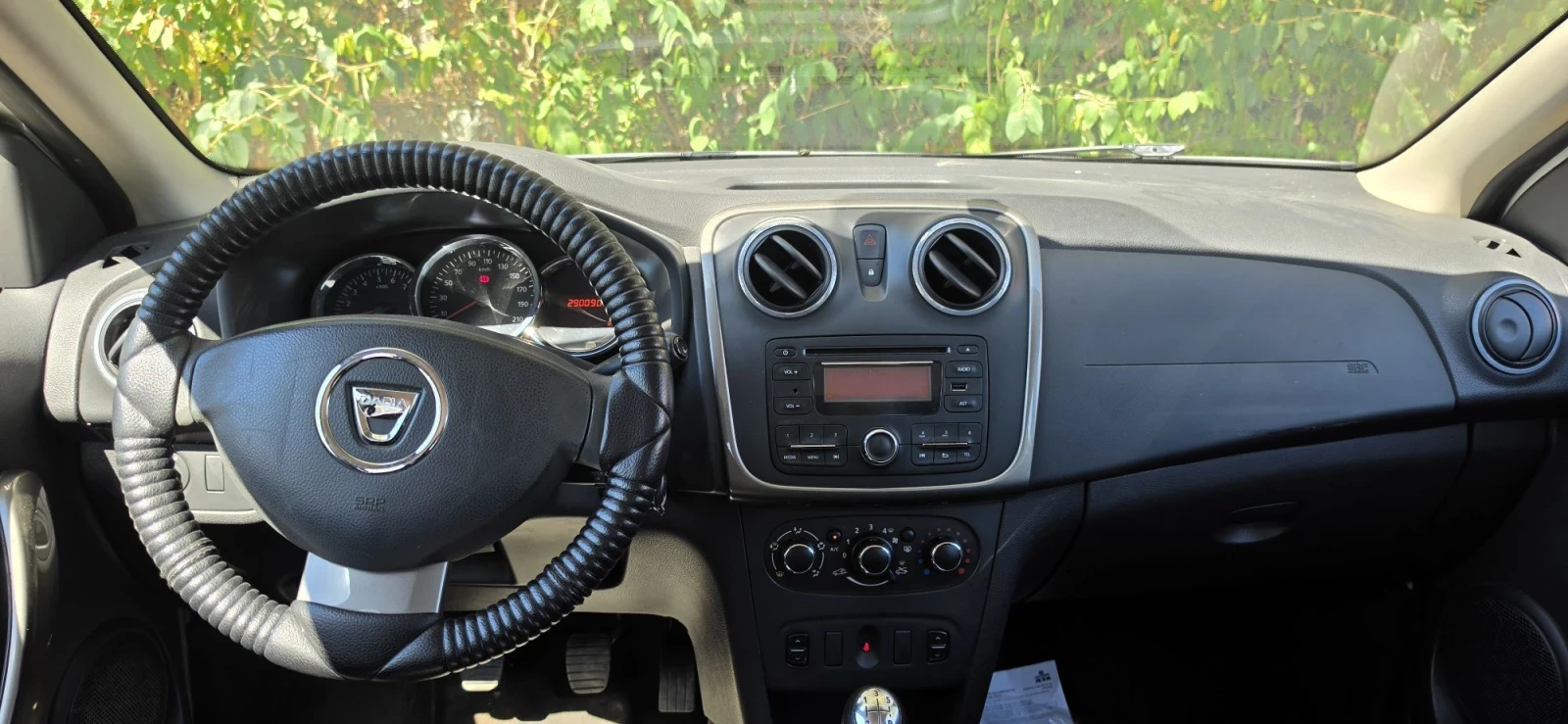 Dacia Sandero 1.5 dci, снимка 5 - Автомобили и джипове - 55748637