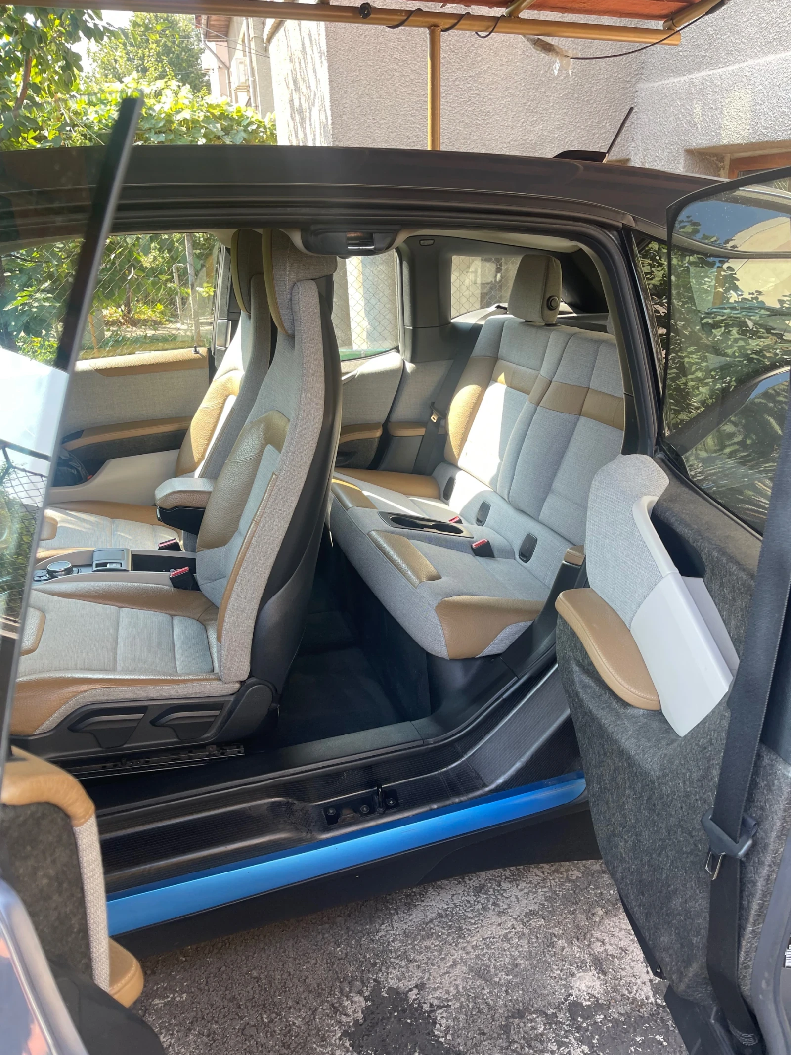 BMW i3 60ah термопомпа, подгрев, самопаркиране , снимка 7 - Автомобили и джипове - 55838398
