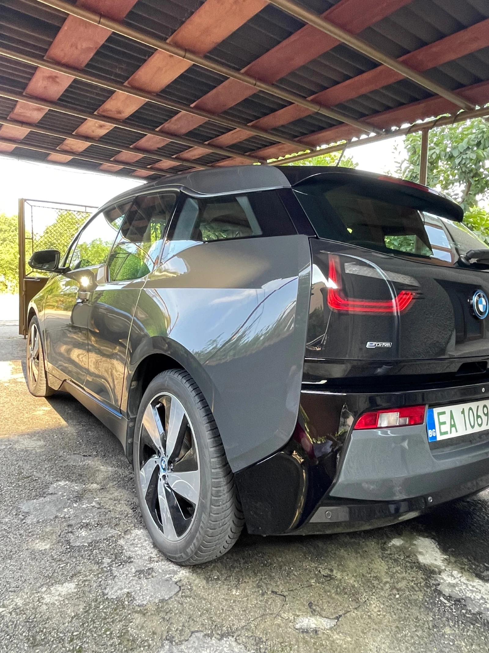 BMW i3 60ah термопомпа, подгрев, самопаркиране , снимка 4 - Автомобили и джипове - 55838398