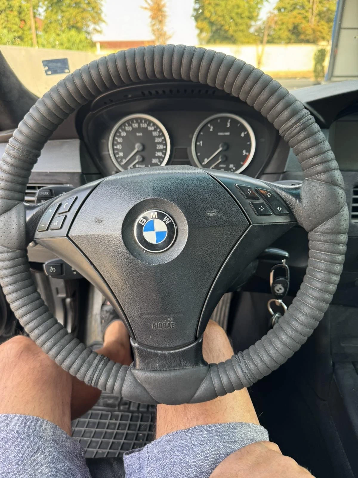 BMW 530, снимка 10 - Автомобили и джипове - 55949641