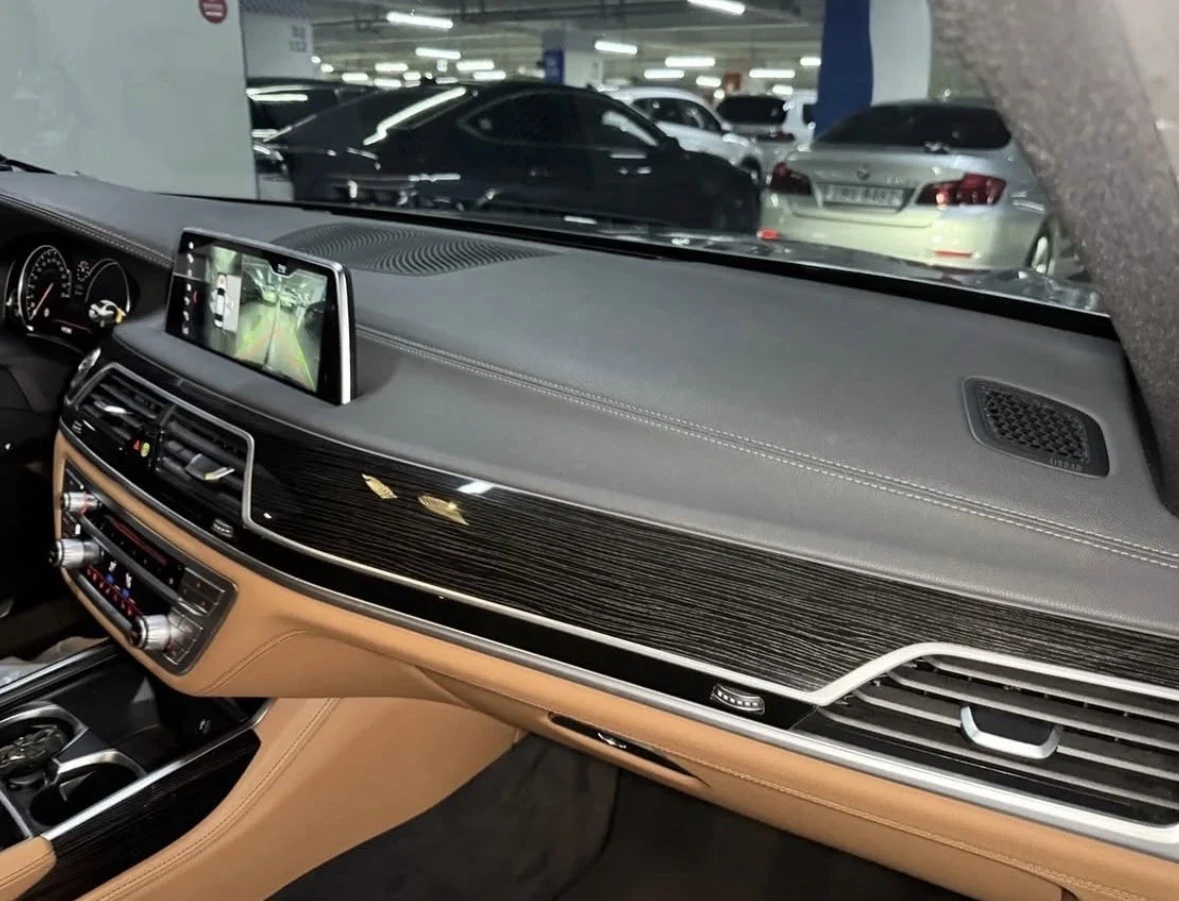 BMW 740 Li M-SPORT XDRIVE, снимка 14 - Автомобили и джипове - 56165388