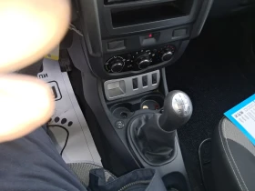 Dacia Duster 1.6 I 105 KS GPL LAUREATE, снимка 12