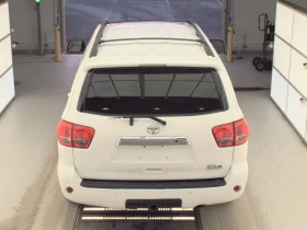 Toyota Sequoia LIMITED* 5.7* V8* ПОДГРЕВ* КАМЕРА* КЕЙЛЕС, снимка 8