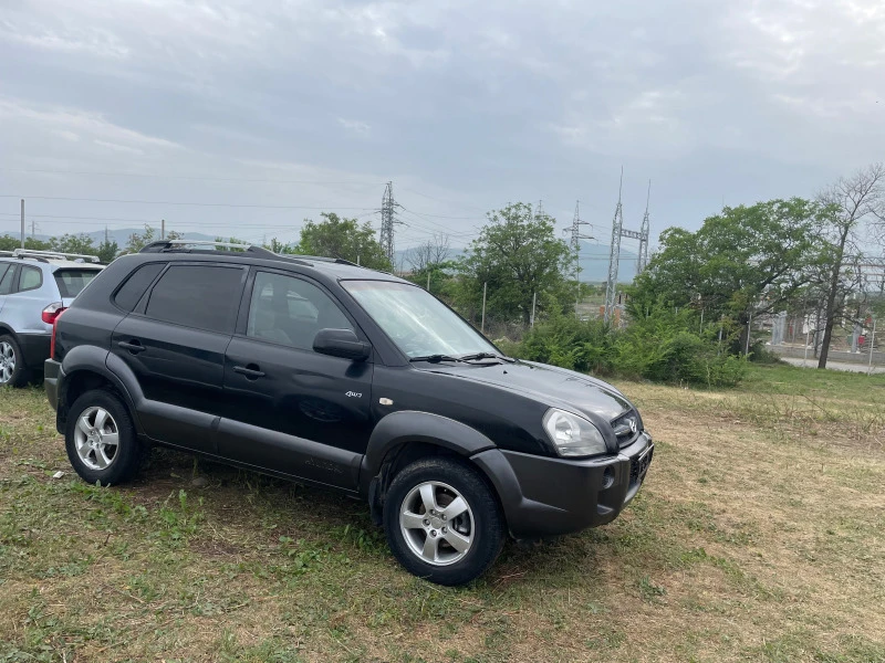 Hyundai Tucson 2.0 гърция без ръжди, снимка 6 - Автомобили и джипове - 47054157