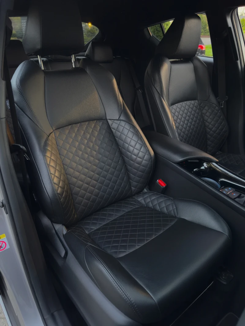 Toyota C-HR Гаранционна /От Тойота/Без инциденти LUXURY, снимка 11 - Автомобили и джипове - 51918363