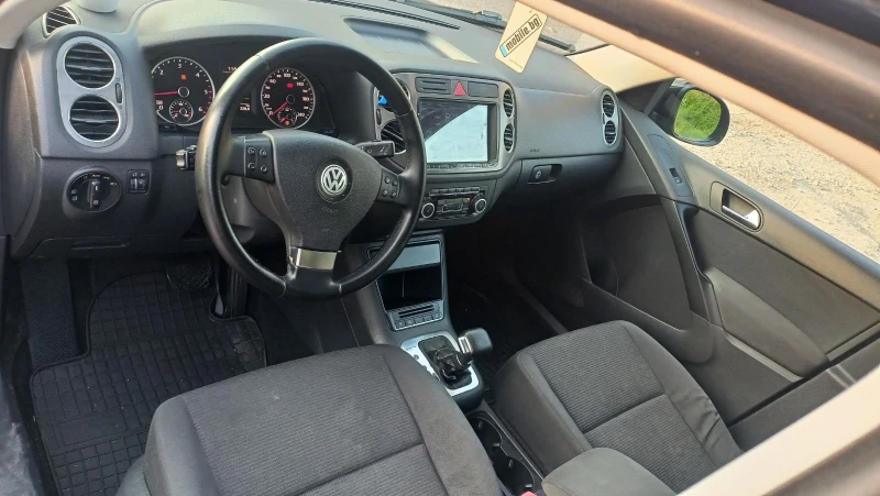 VW Tiguan, снимка 9 - Автомобили и джипове - 52883056