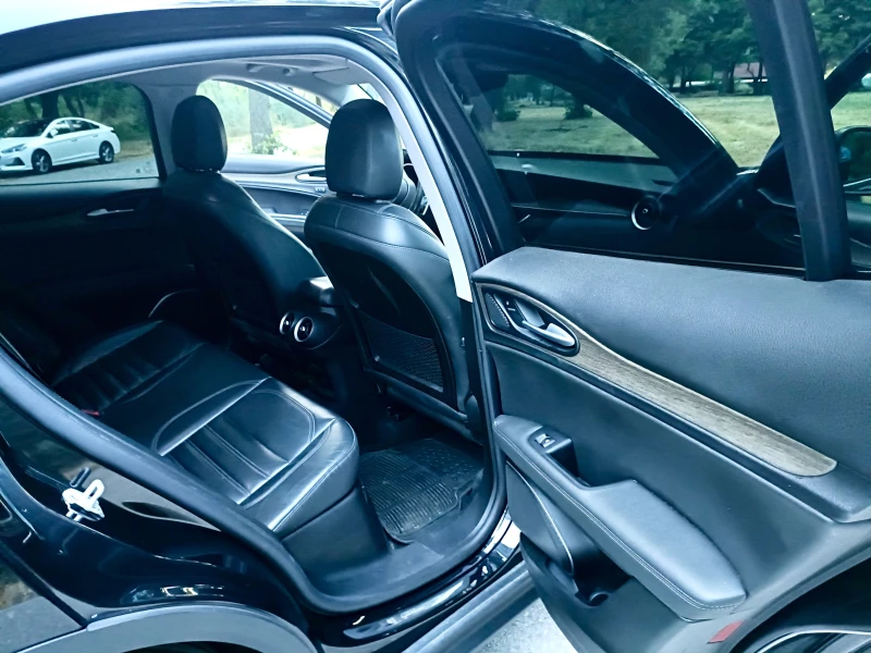 Alfa Romeo Stelvio 280 Hp Panorama 4x4, снимка 16 - Автомобили и джипове - 52243409