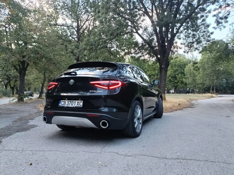 Alfa Romeo Stelvio 280 Hp Panorama 4x4, снимка 11 - Автомобили и джипове - 52243409