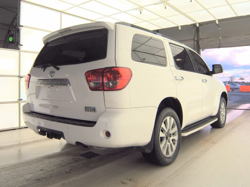 Toyota Sequoia LIMITED* 5.7* V8* ПОДГРЕВ* КАМЕРА* КЕЙЛЕС, снимка 2 - Автомобили и джипове - 53031302