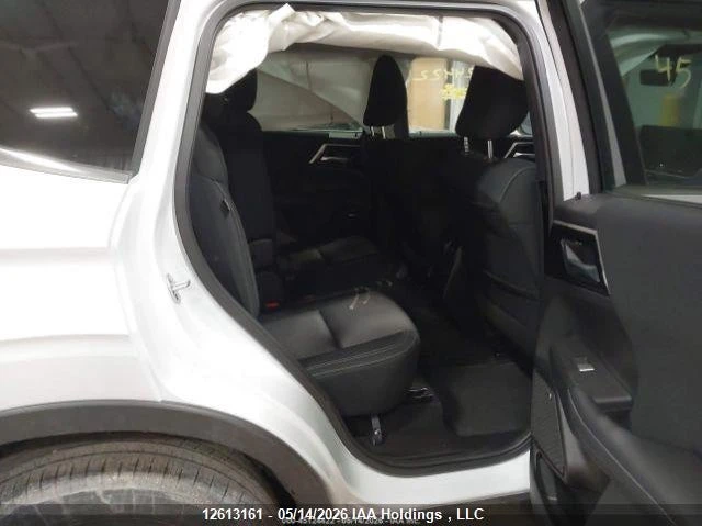 Mitsubishi Outlander ES S-AWC, снимка 9 - Автомобили и джипове - 54988281