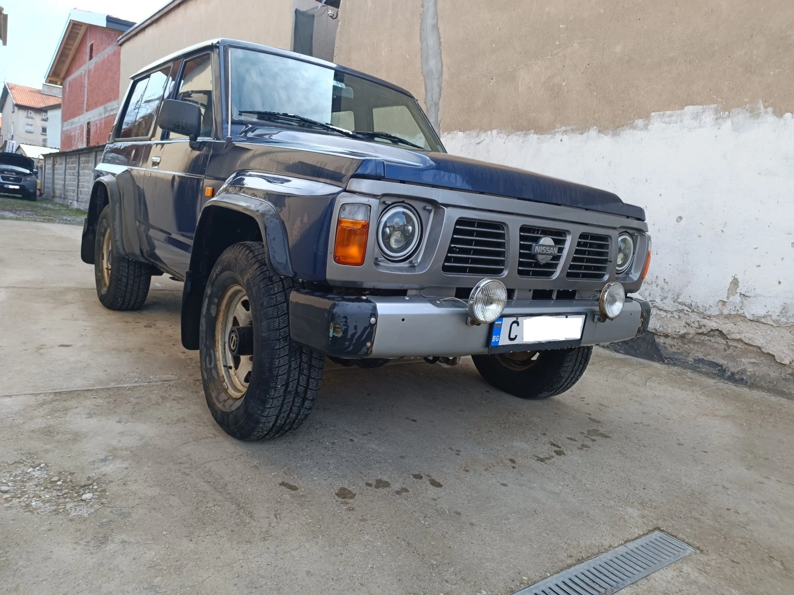 Nissan Patrol 2.8 Y60 - изображение 3