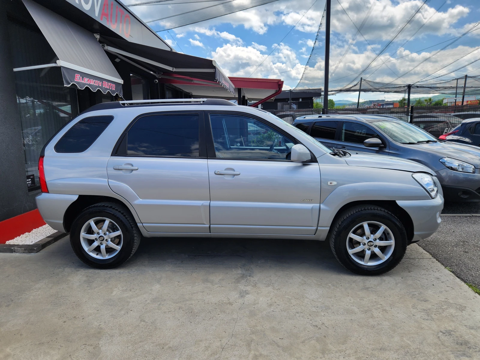 Kia Sportage 2.0i- 141к.с EURO 4 - 4х4 КЛИМАТРОНИК- ШВЕЙЦАРИЯ - изображение 5