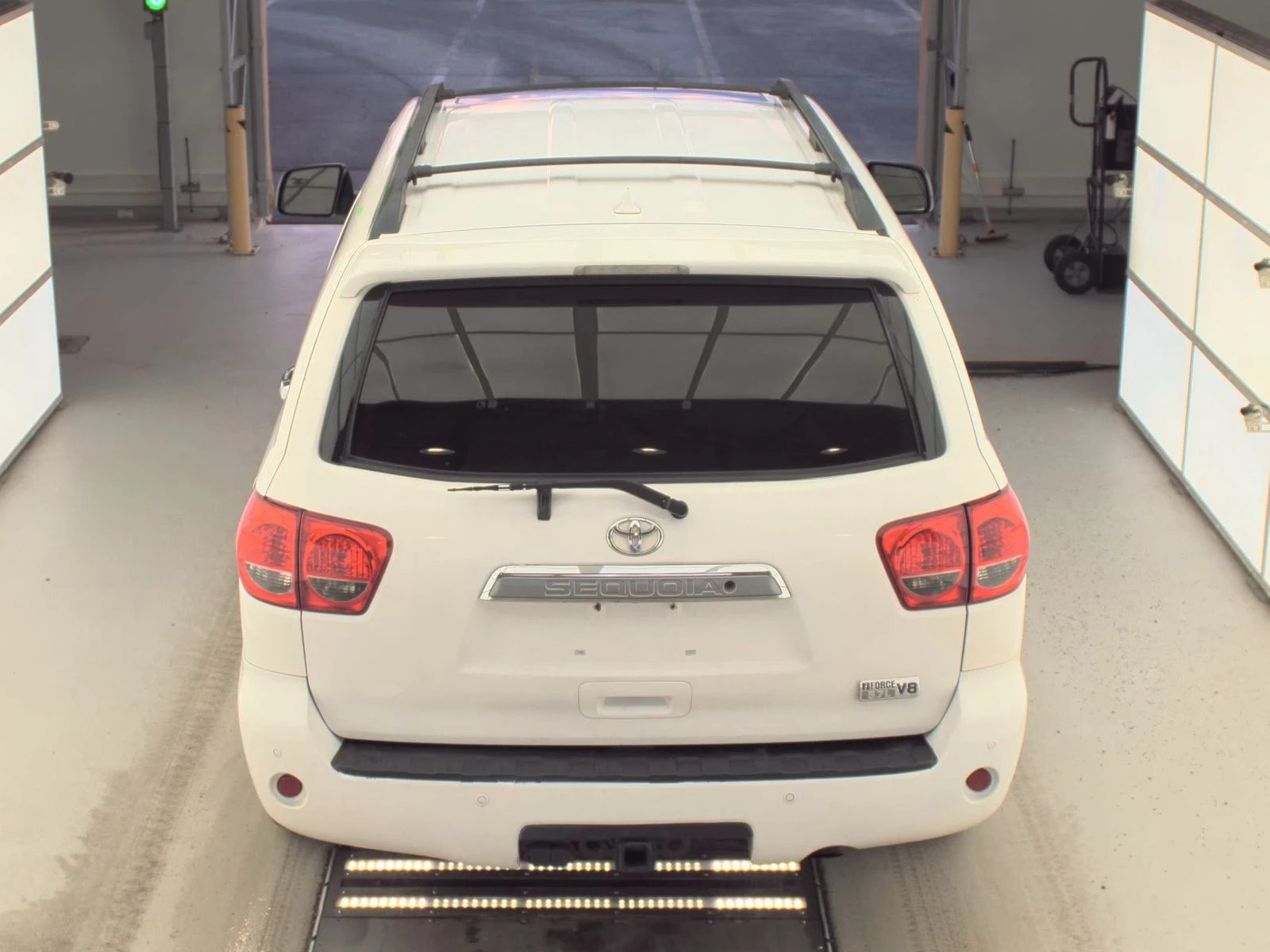 Toyota Sequoia LIMITED* 5.7* V8* �������* ������* ������ | Mobile.bg � ����������� 8