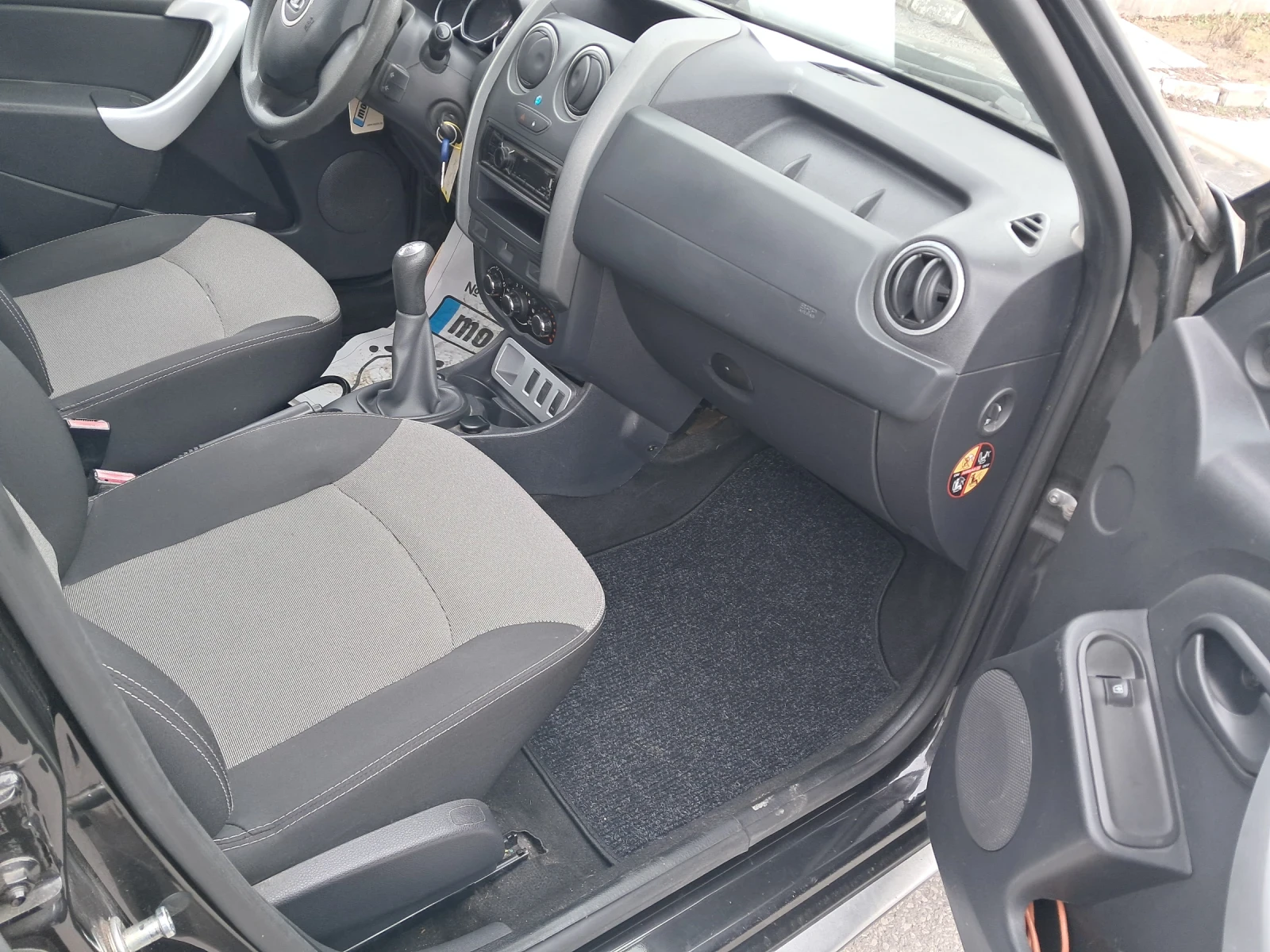 Dacia Duster 1.6 I 105 KS GPL LAUREATE, снимка 7 - Автомобили и джипове - 53202724