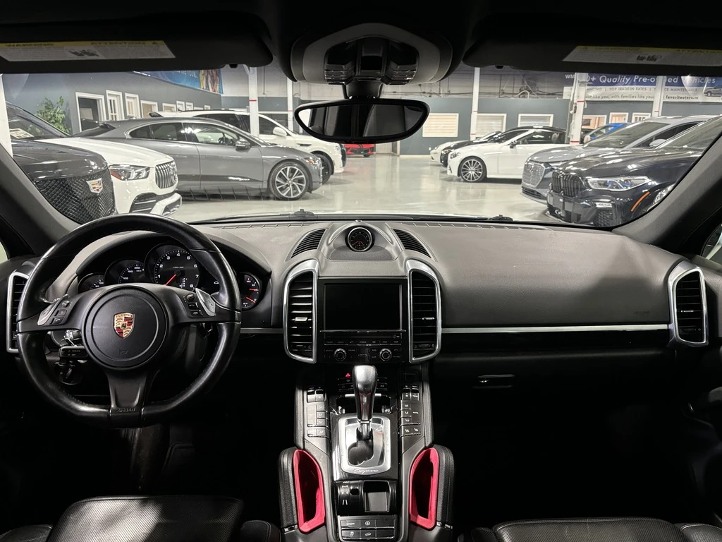 Porsche Cayenne Tiptronic| AWD| NAV| LEATHER| SUNROOF| BACKUPCAMER - изображение 4