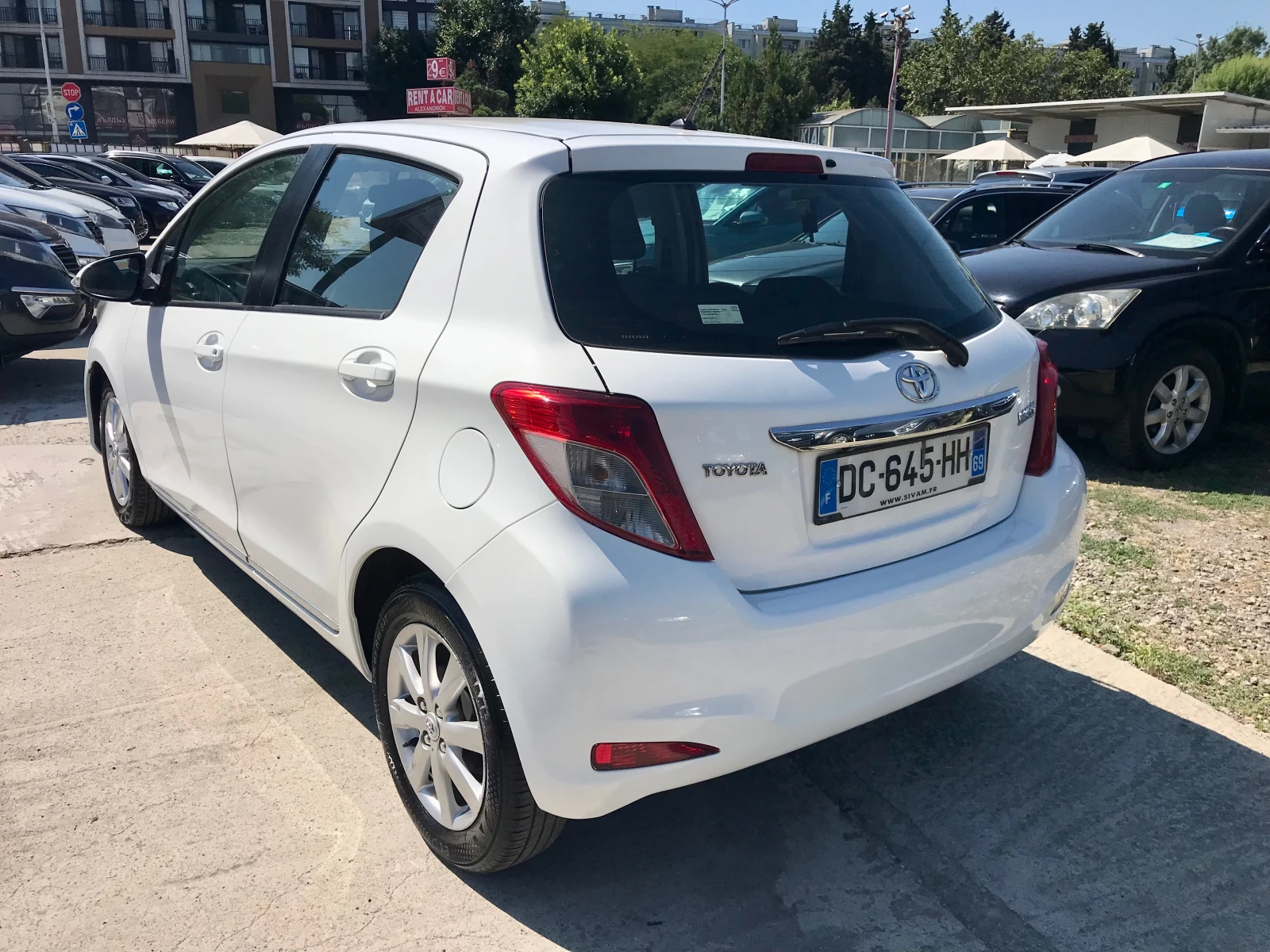 Toyota Yaris 1.4d-90kc.-2014g., снимка 5 - Автомобили и джипове - 53952181