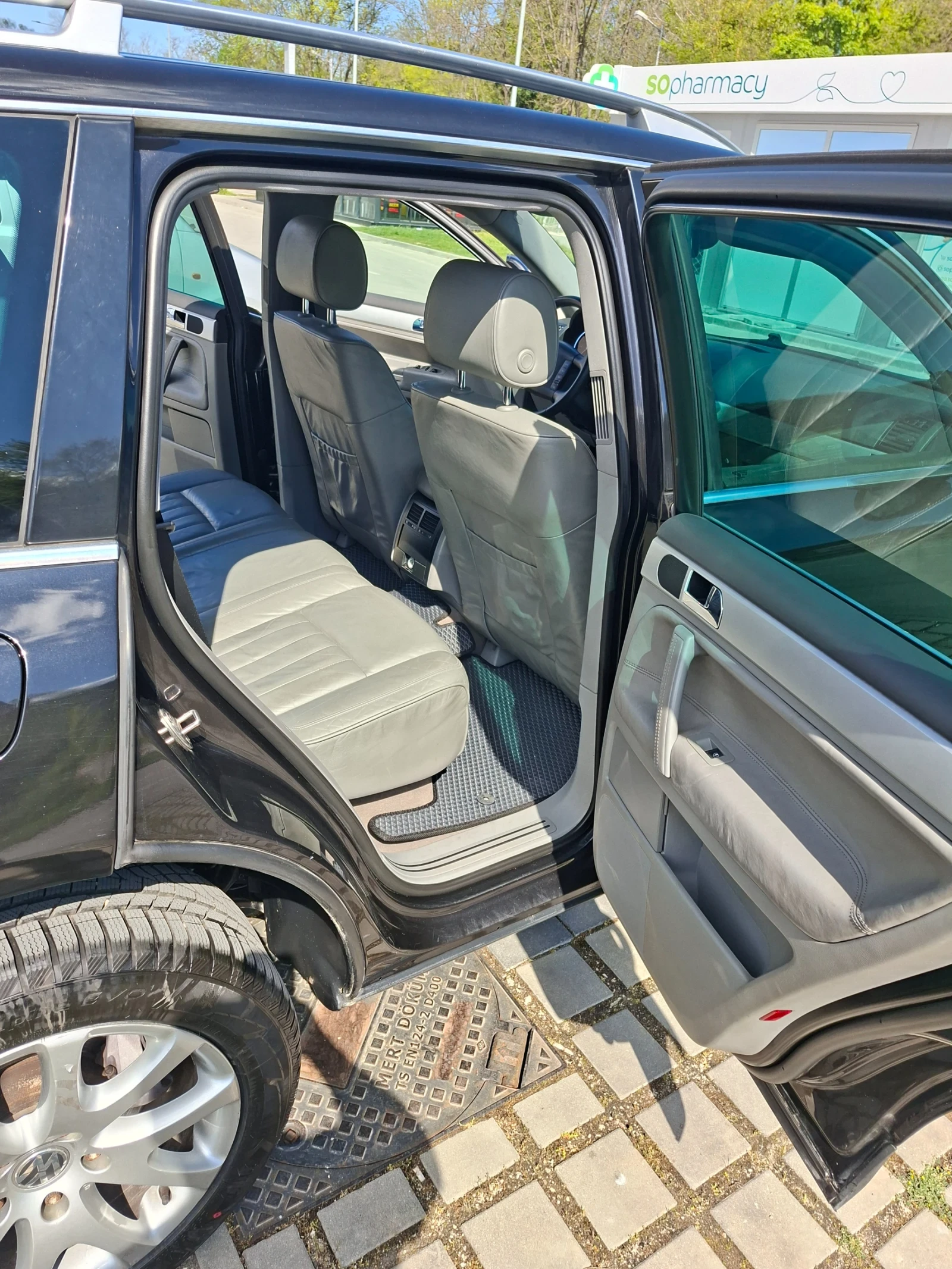 VW Touareg 3.0 TDI. , снимка 9 - Автомобили и джипове - 54285658