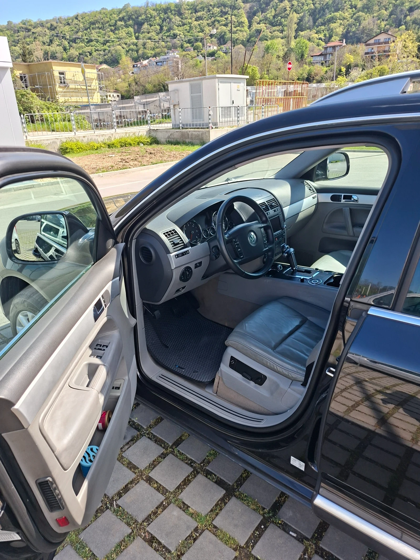 VW Touareg 3.0 TDI. , снимка 14 - Автомобили и джипове - 54285658