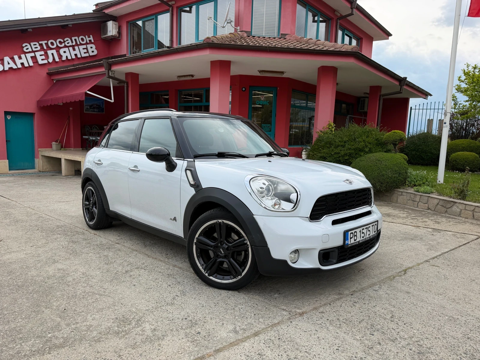 Mini Countryman S ALL4, снимка 15 - Автомобили и джипове - 54355415