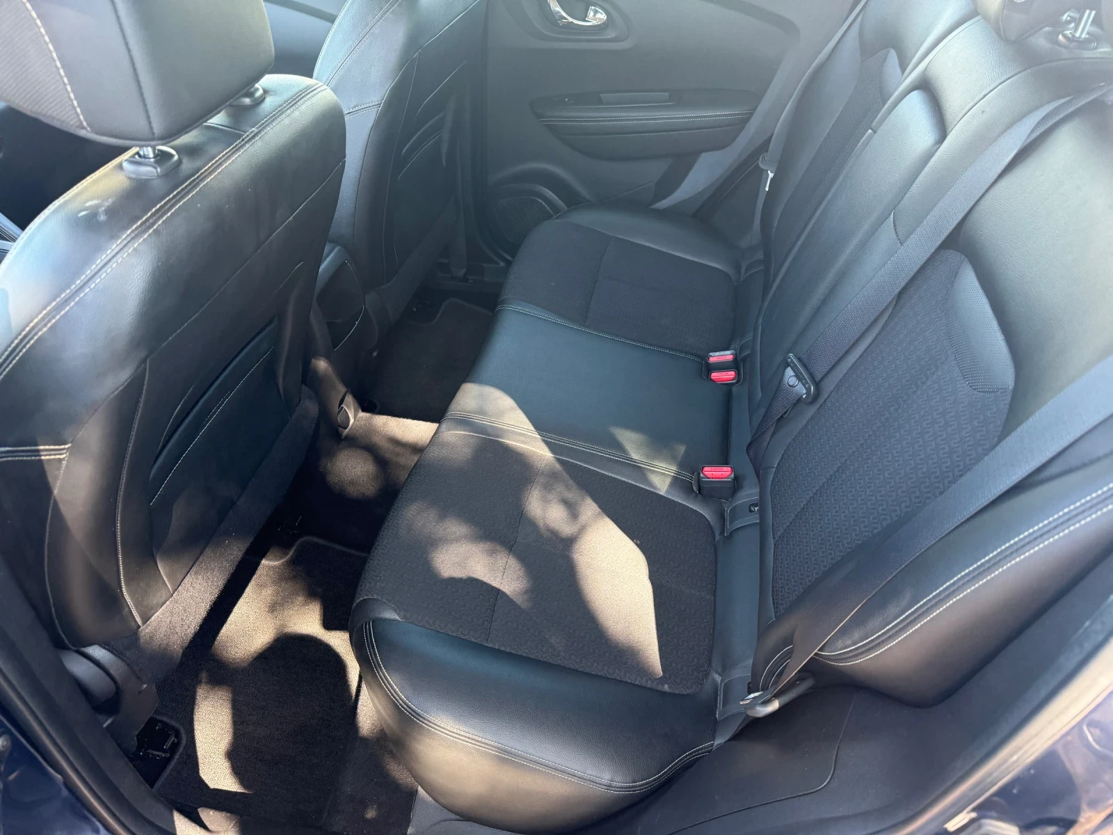 Renault Kadjar Автоматик, снимка 12 - Автомобили и джипове - 54598348