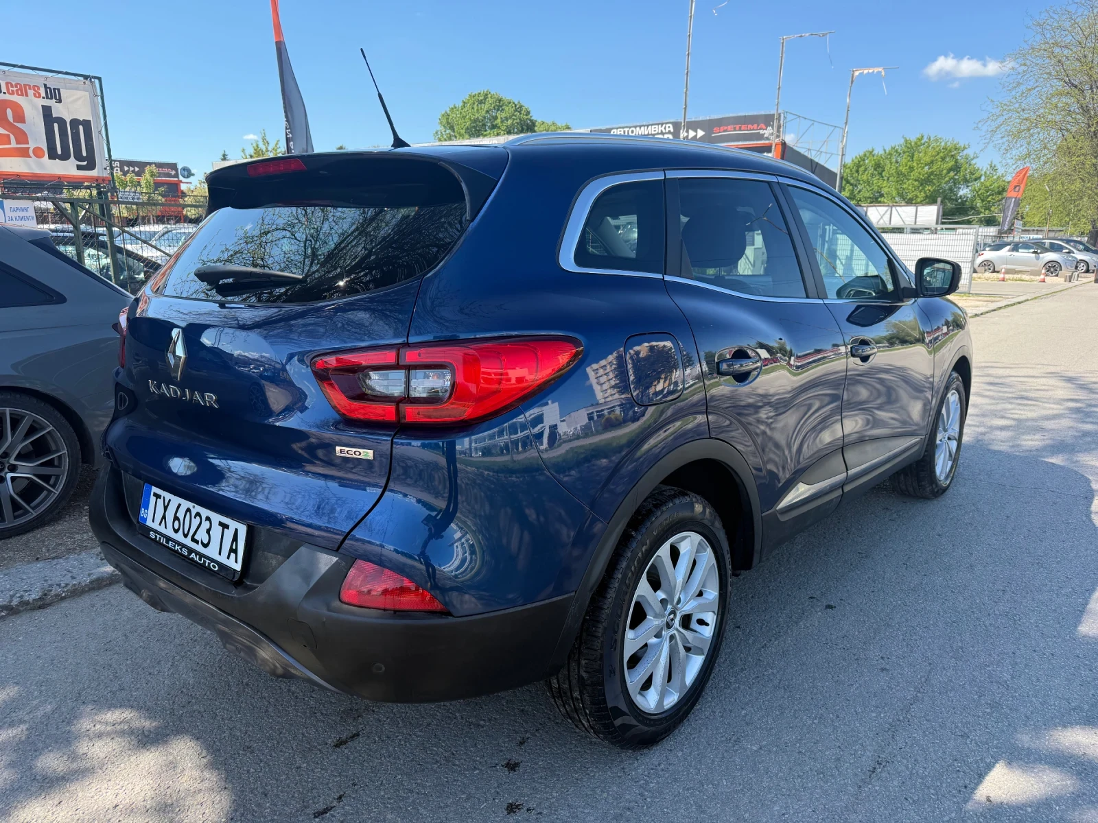 Renault Kadjar Автоматик, снимка 4 - Автомобили и джипове - 54598348