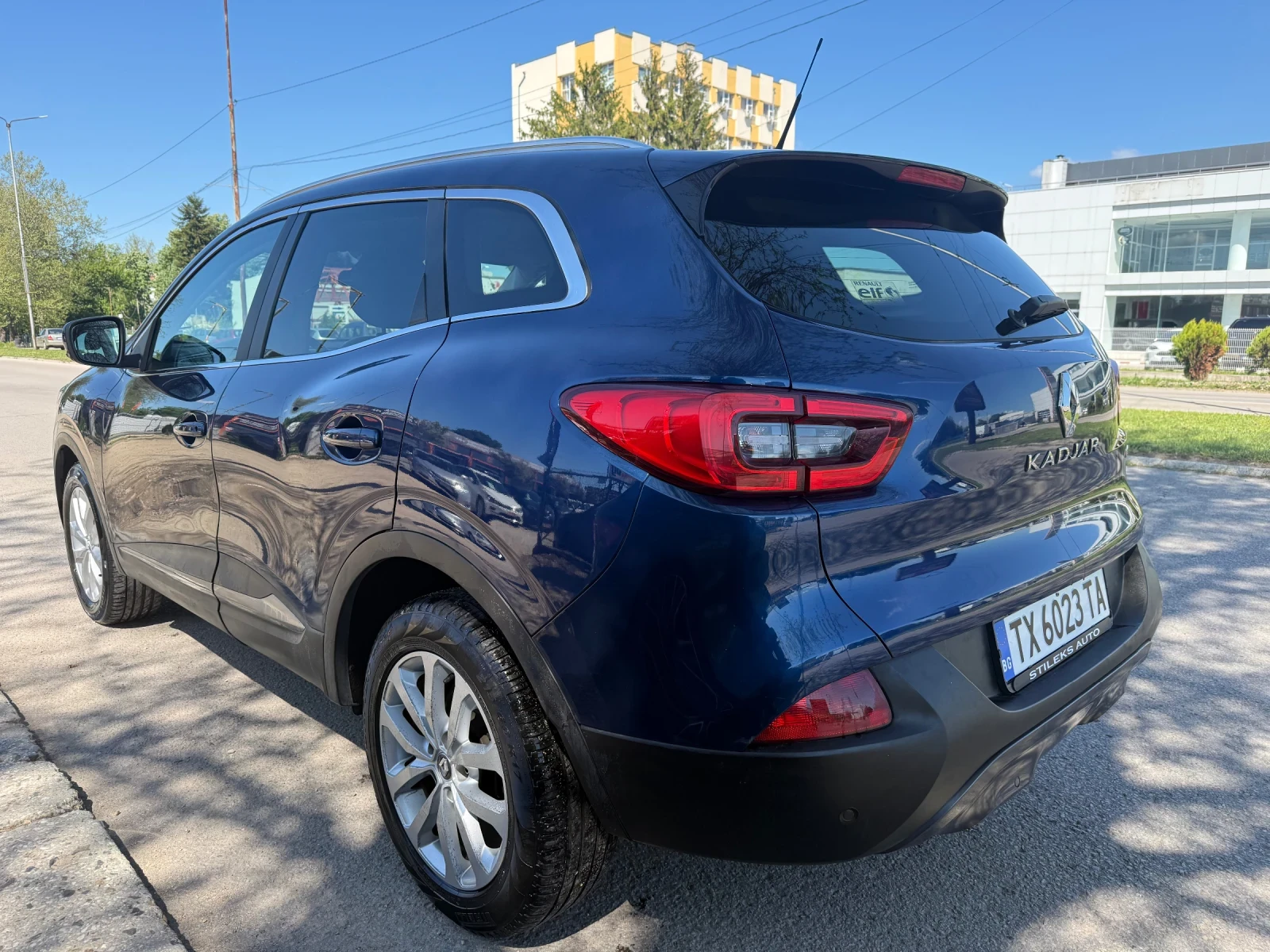 Renault Kadjar Автоматик, снимка 6 - Автомобили и джипове - 54598348