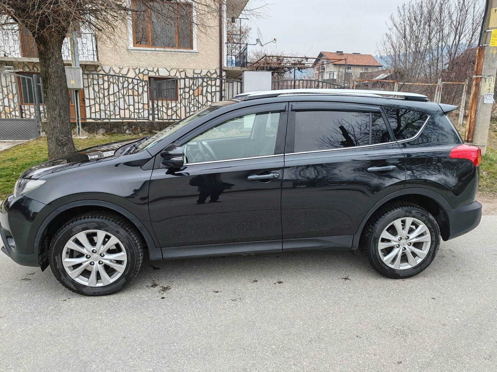 Toyota Rav4 2.2 150к, снимка 4 - Автомобили и джипове - 54900122