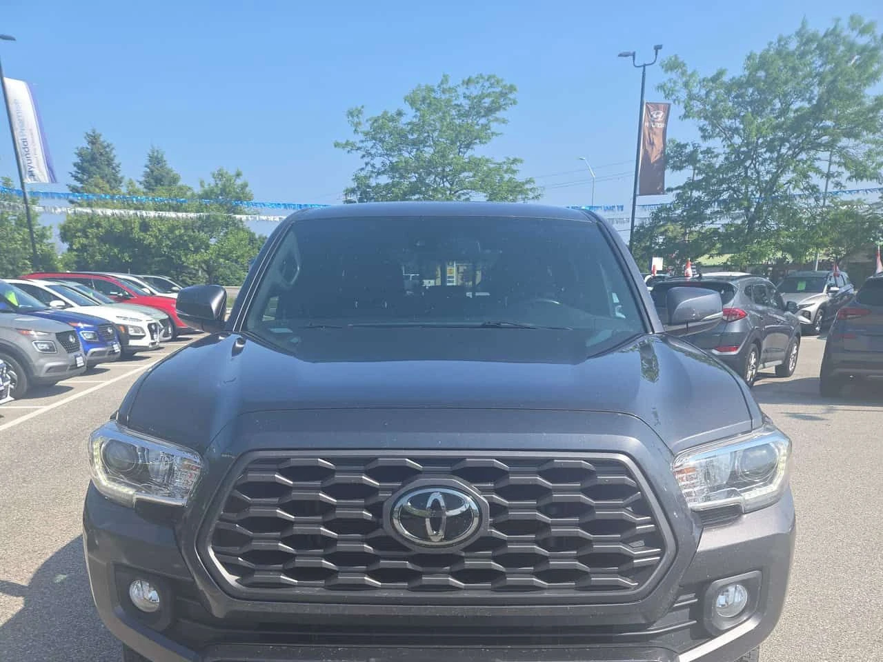 Toyota Tacoma * 4x4 Double Cab SB * CARFAX * ОПЦИЯ ЗА ФИНАНСИРАН, снимка 6 - Автомобили и джипове - 55326837