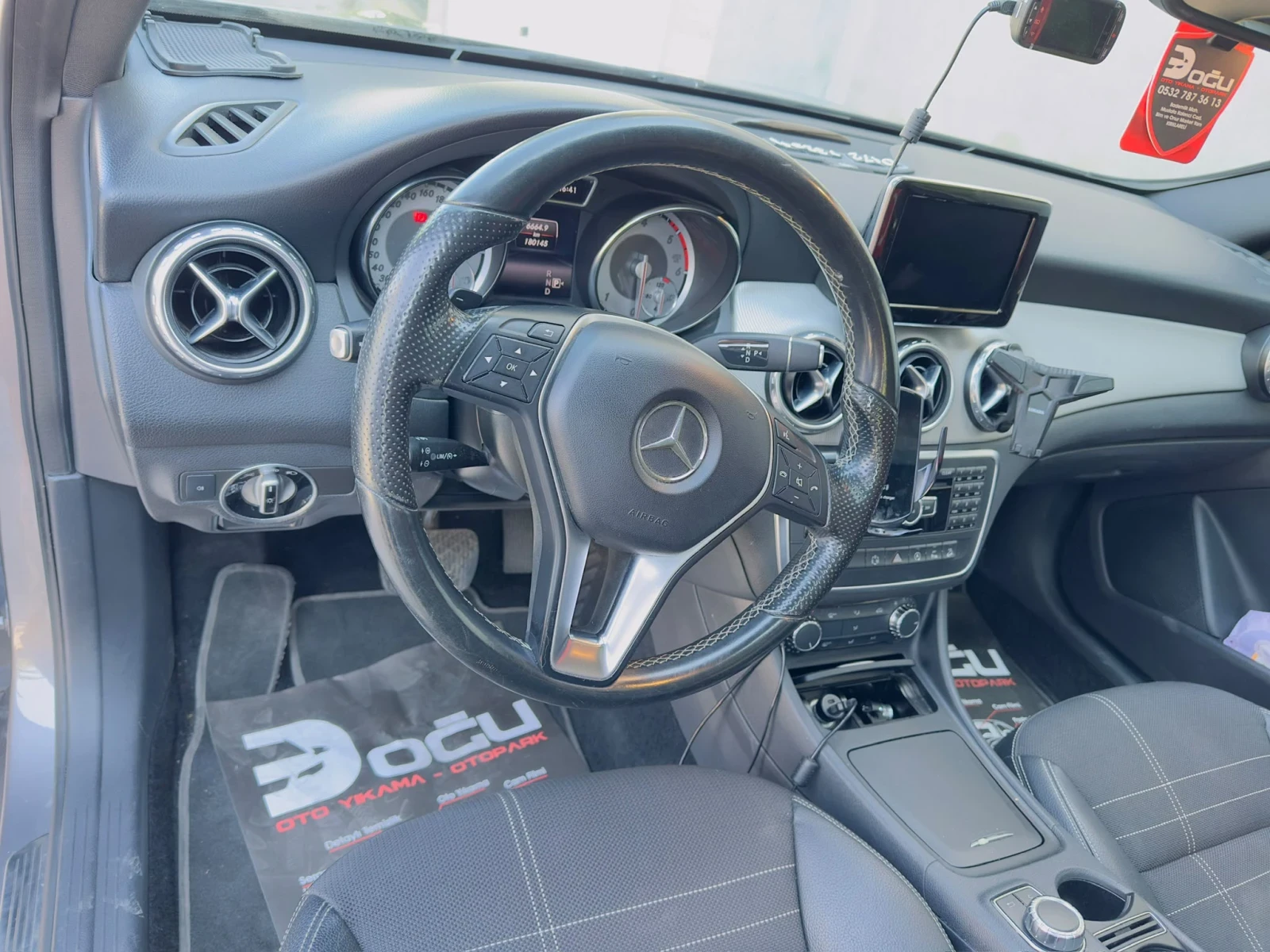 Mercedes-Benz GLA 220, снимка 4 - Автомобили и джипове - 55419939