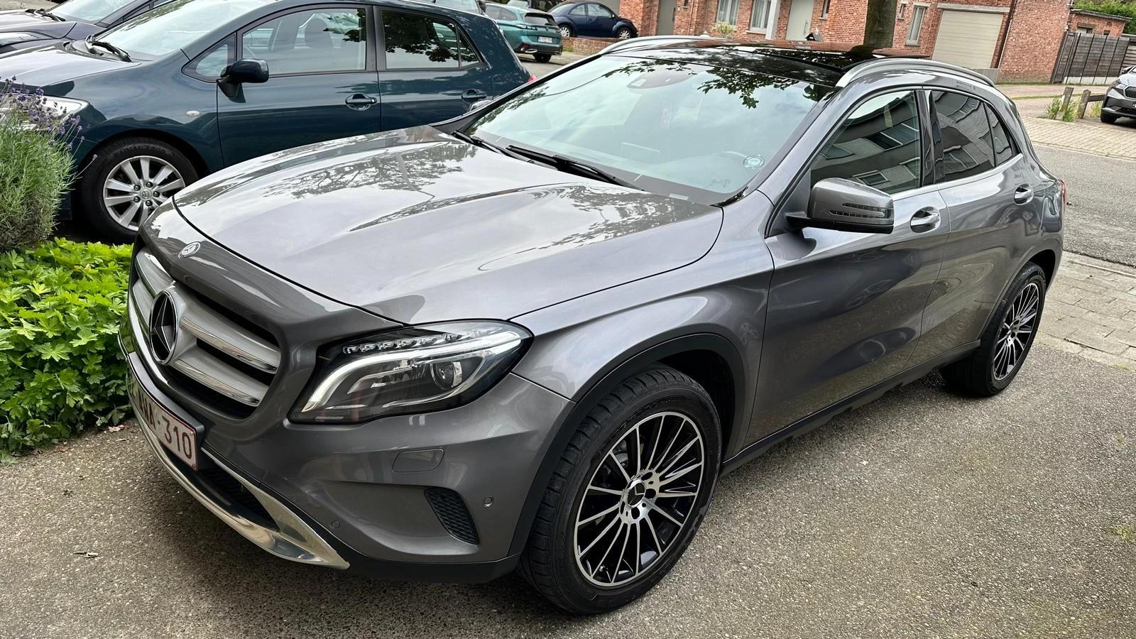 Mercedes-Benz GLA 220, снимка 2 - Автомобили и джипове - 55419939