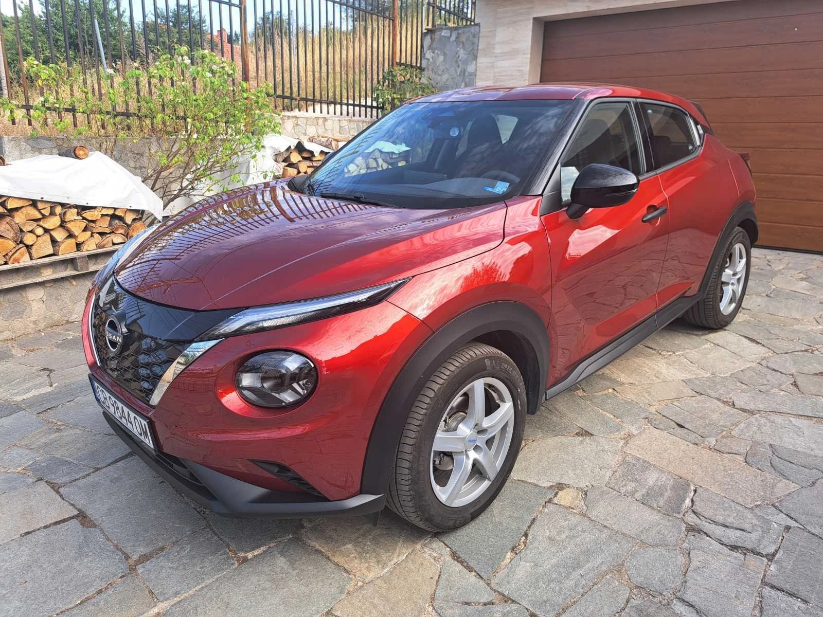 Nissan Juke 1.6 хибрид, снимка 3 - Автомобили и джипове - 56255547