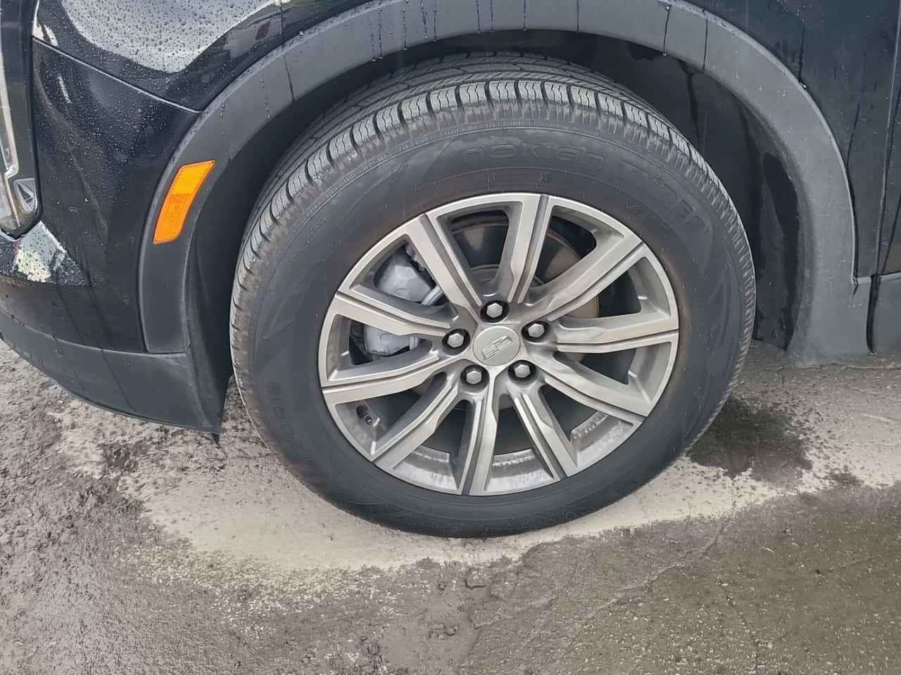 Cadillac XT4 AWD SPORT| HUD| PANO| ЗАДНА КАМЕРА| 2 КЛЮЧА| , снимка 6 - Автомобили и джипове - 56164677