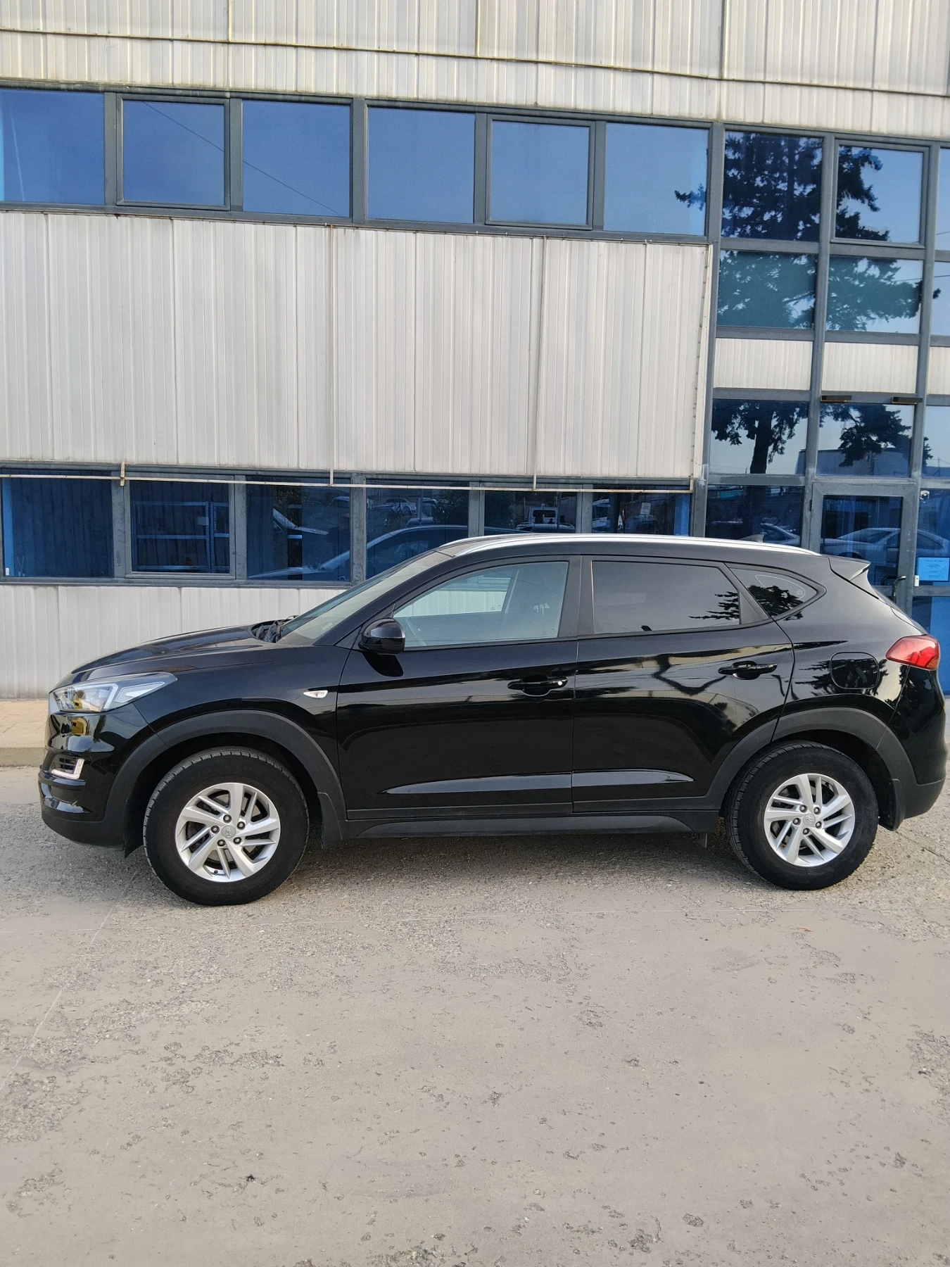 Hyundai Tucson, снимка 2 - Автомобили и джипове - 56409704