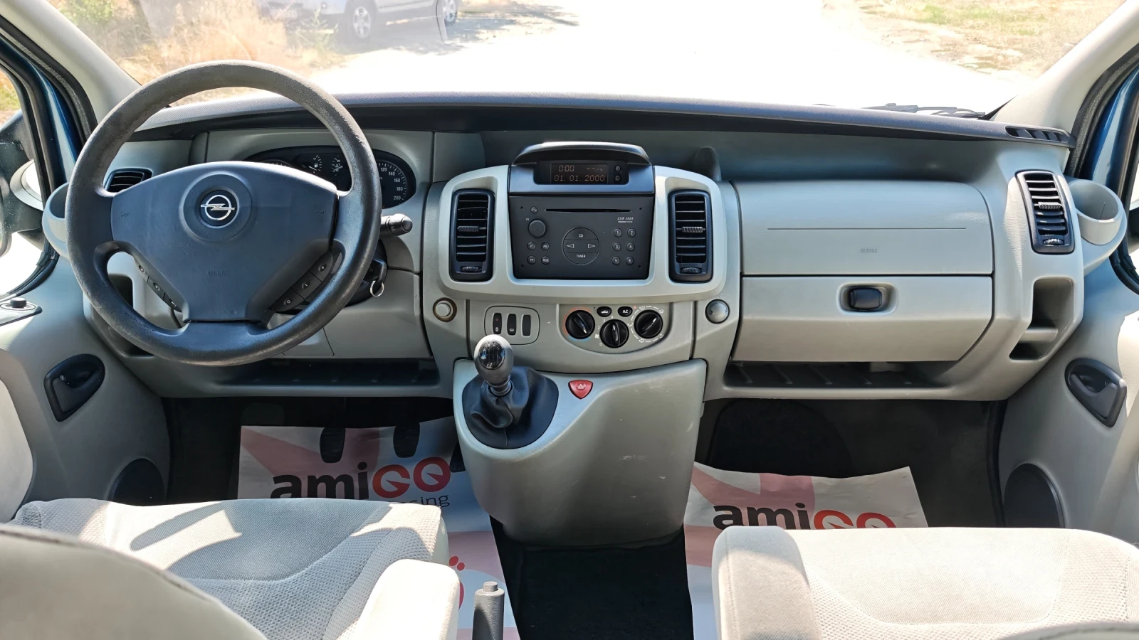 Opel Vivaro 1.9CDTI, снимка 9 - Бусове и автобуси - 56096777