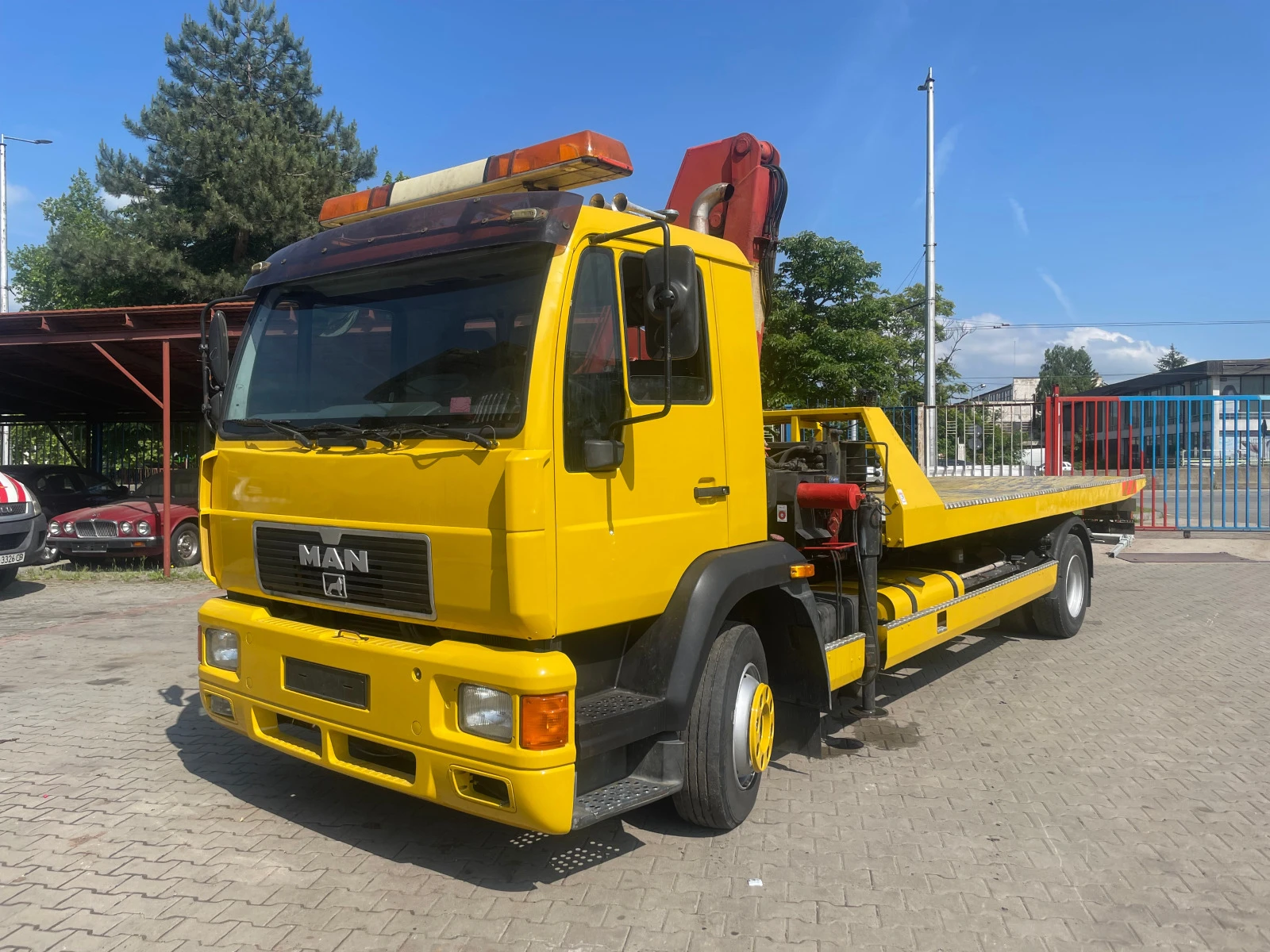 Man 14.224  | Mobile.bg   1