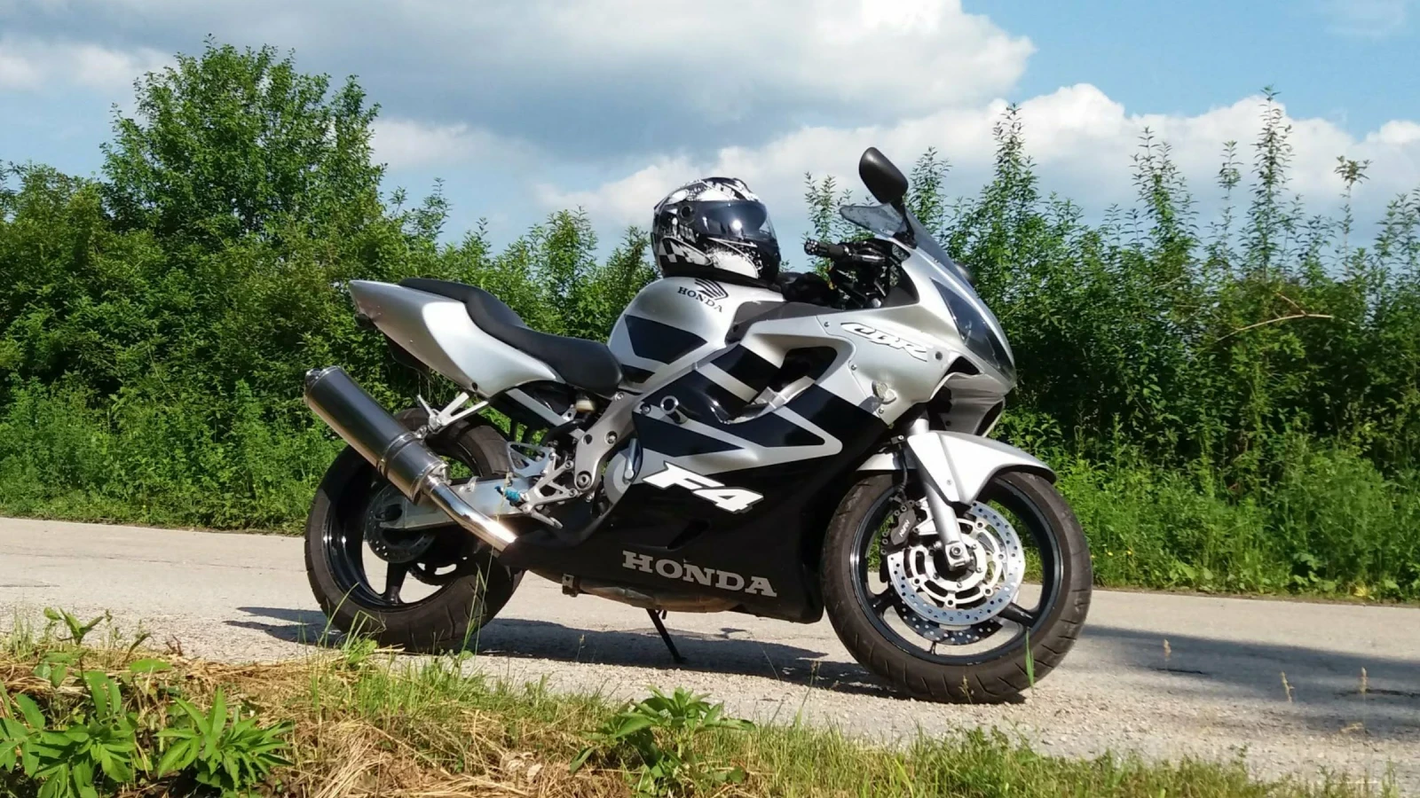 Honda Cbr 600 F4i, снимка 2 - Мотоциклети и мототехника - 54835898