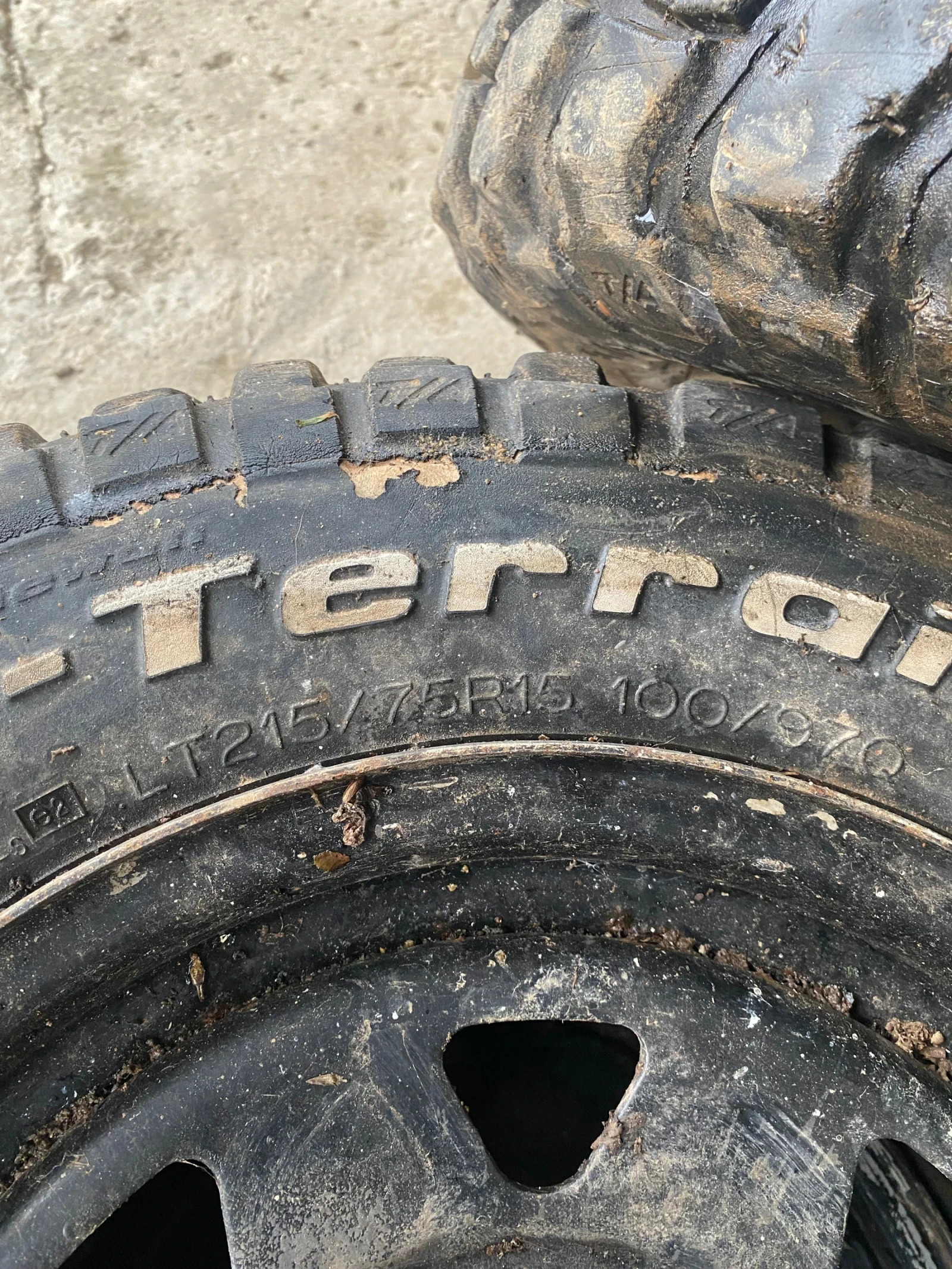 ���� � ������ 215/100R15 | Mobile.bg � ����������� 3