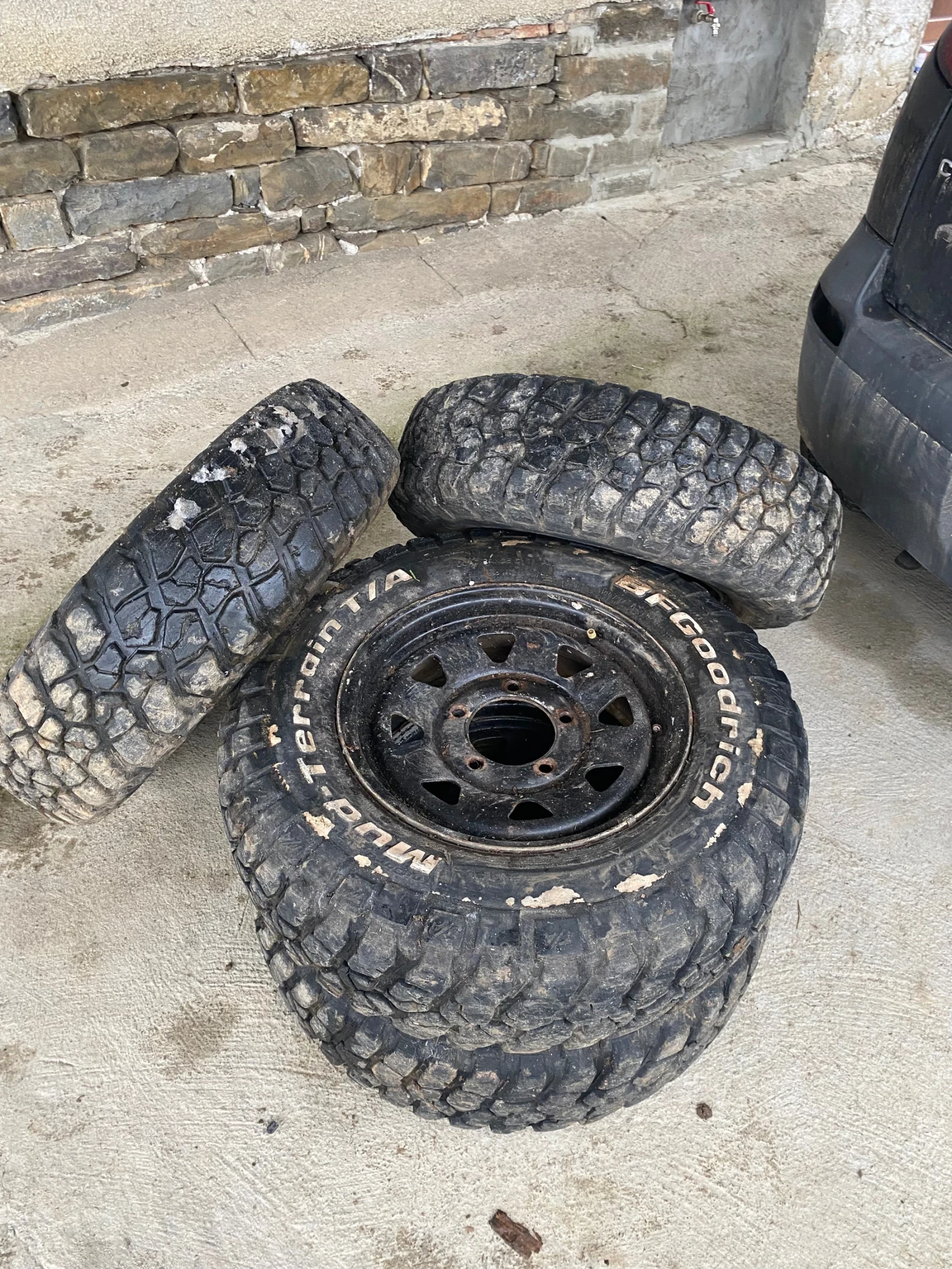 ���� � ������ 215/100R15 | Mobile.bg � ����������� 2