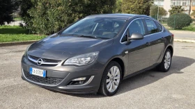 Opel Astra СЕДАН-КАТО НОВА, снимка 2